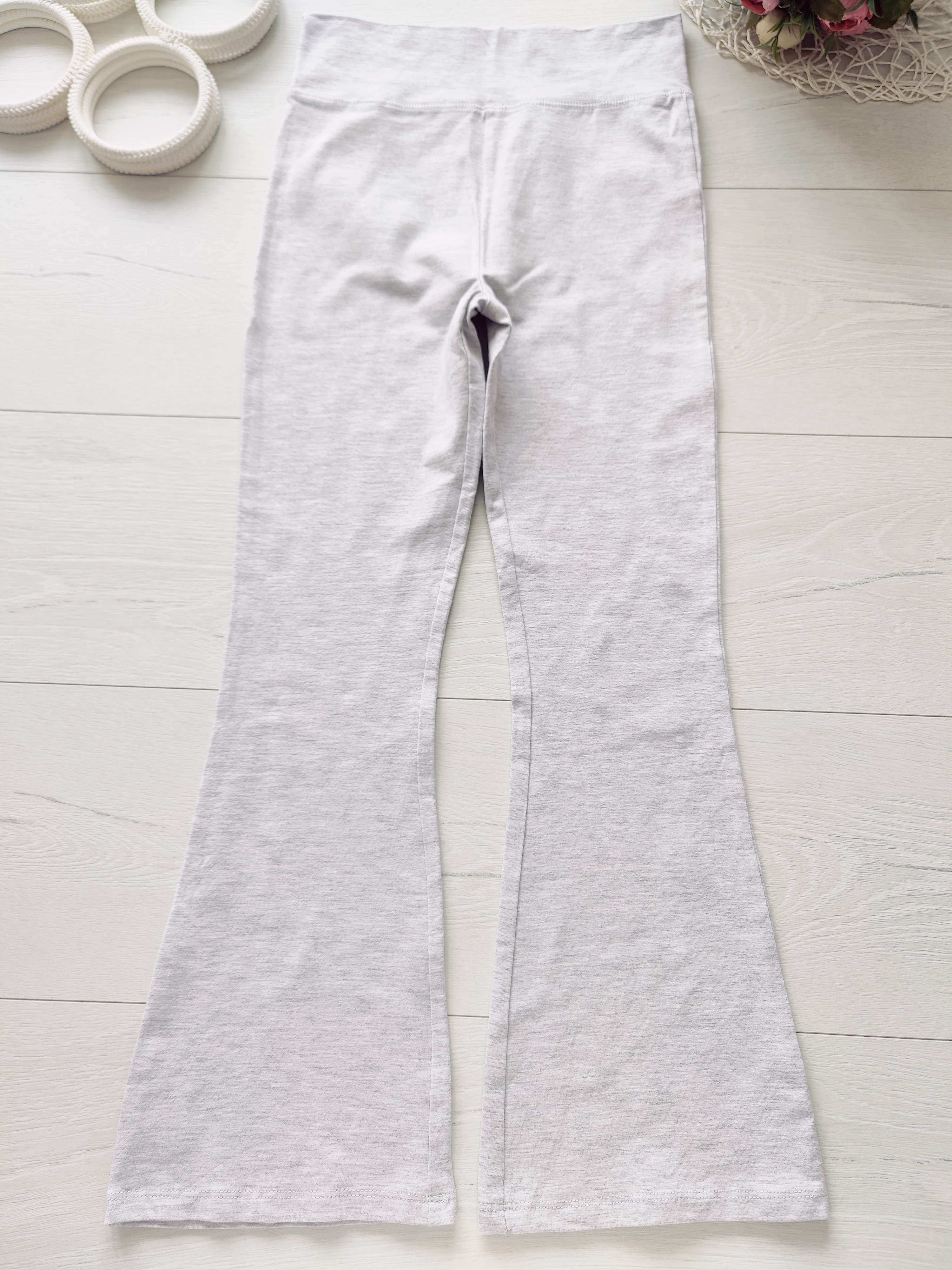 9,10 років, зріст 140 Нові трикотажні сірі штани для дівчинки кльош