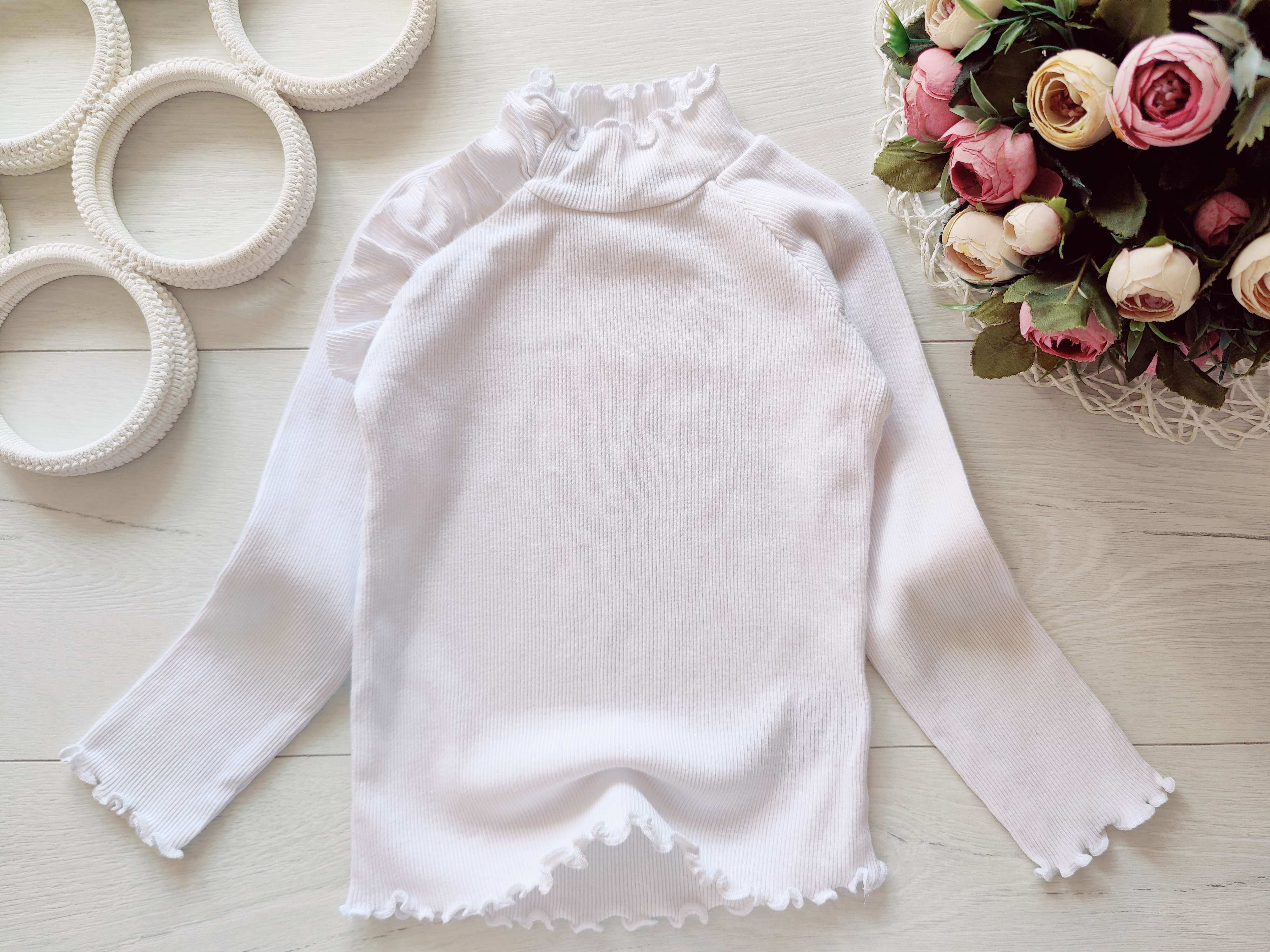 3,4 роки, зріст 98,104 Біла водолазка в рубчик для дівчинки