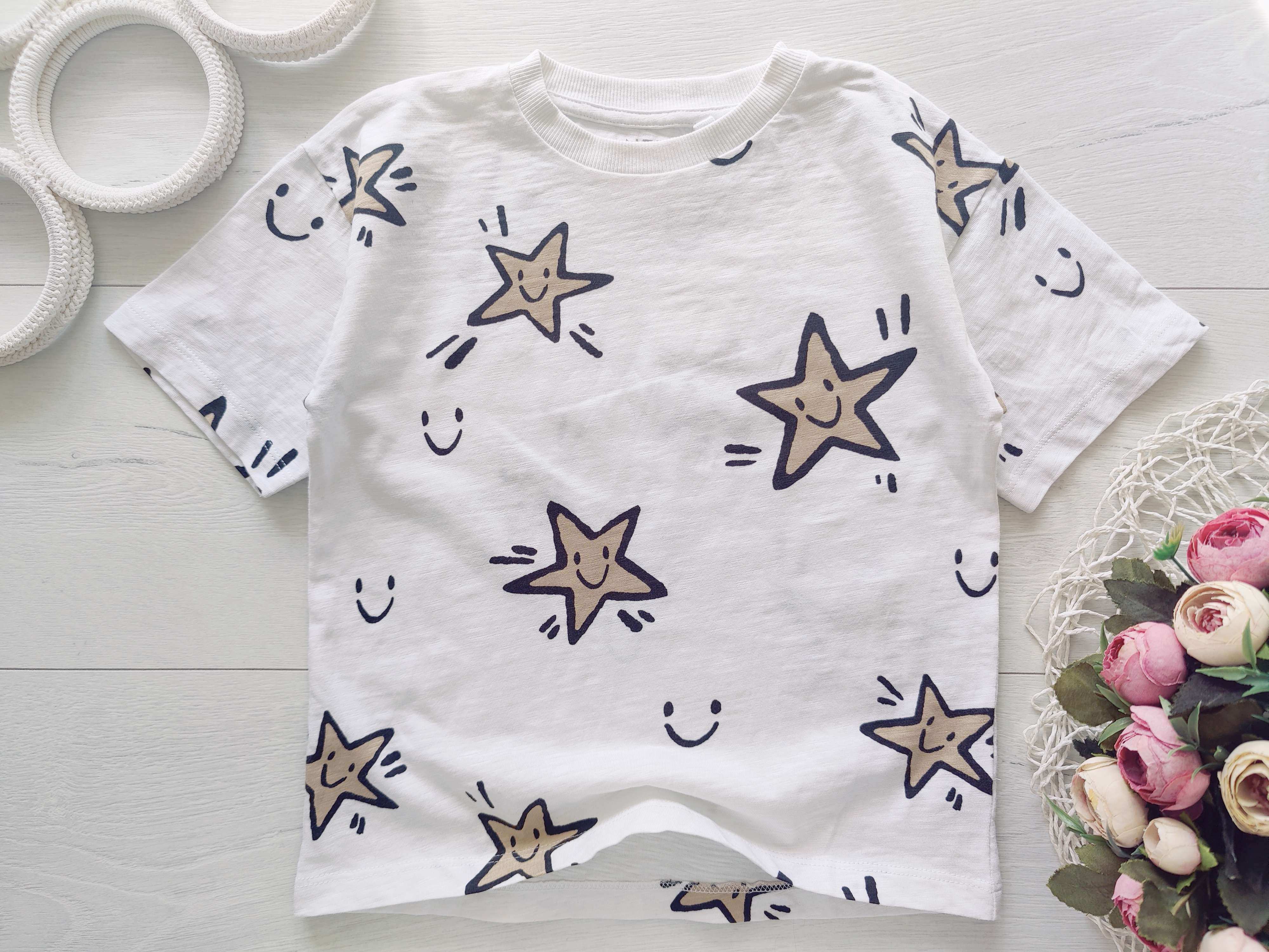 3,4 года, рост 104 Детская футболка в звездах