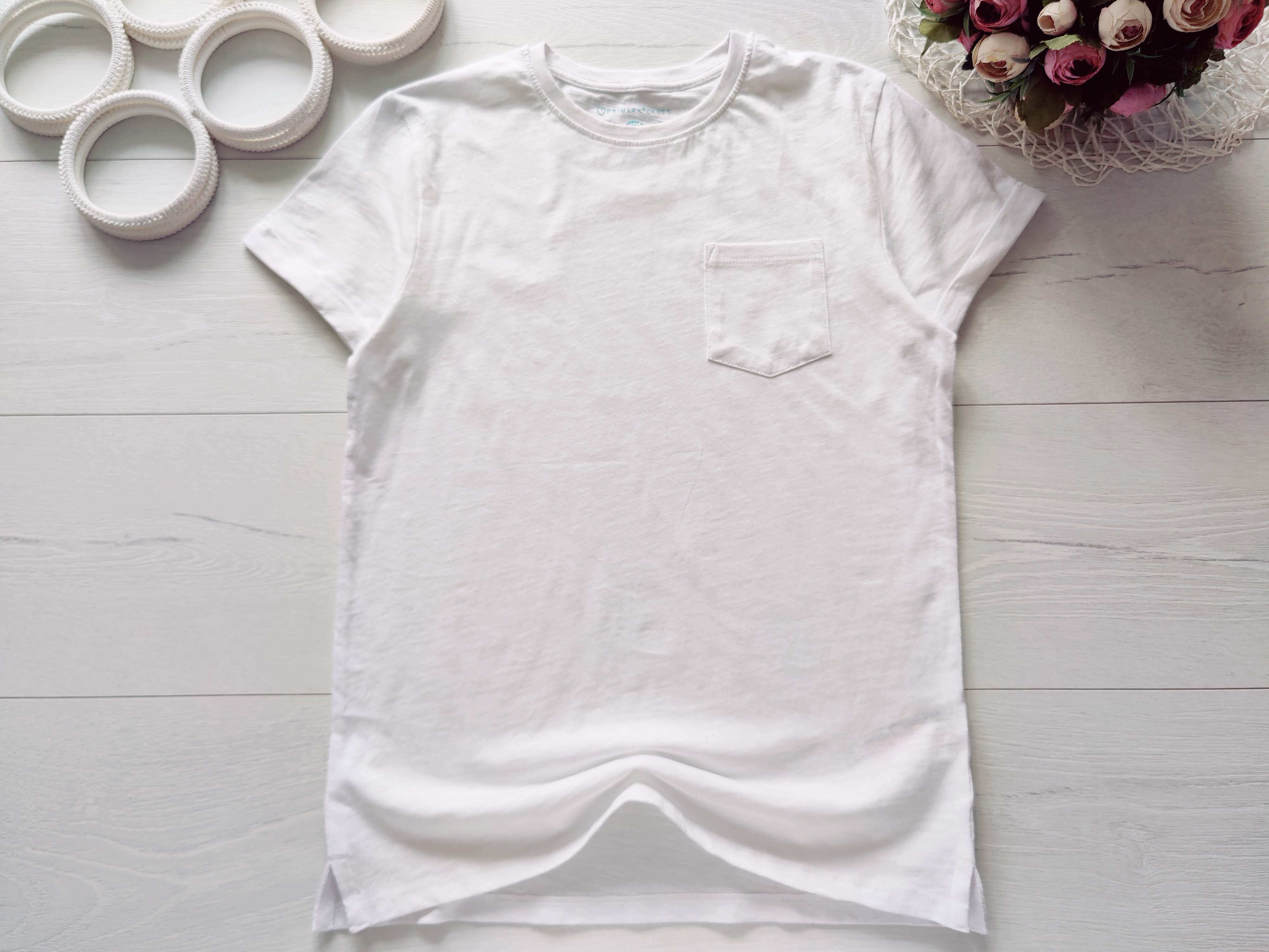 10,11 лет, рост 146 Новая трикотажная футболка для мальчика белая