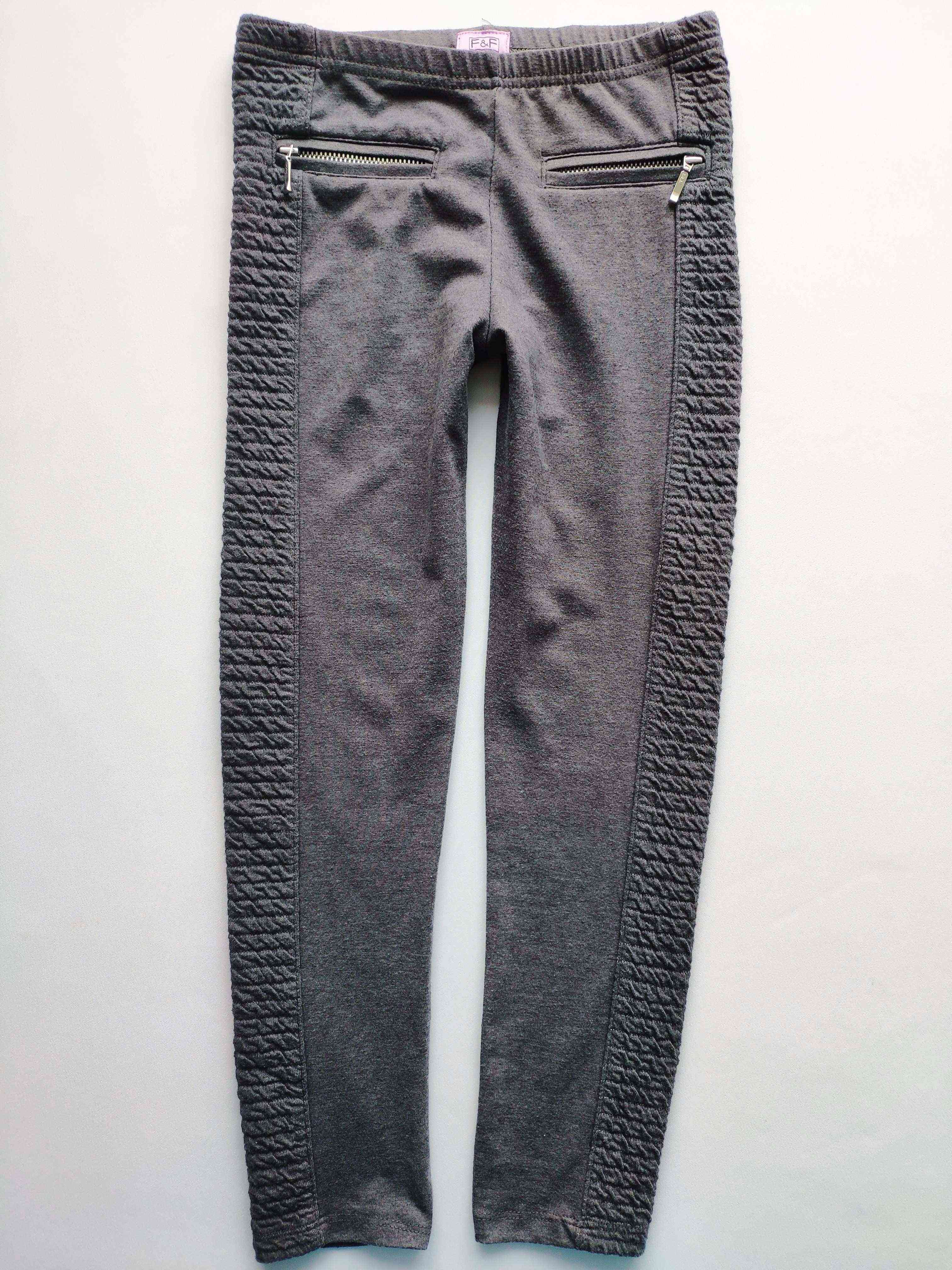 6\7 років, зріст 122 Штани дівчинці