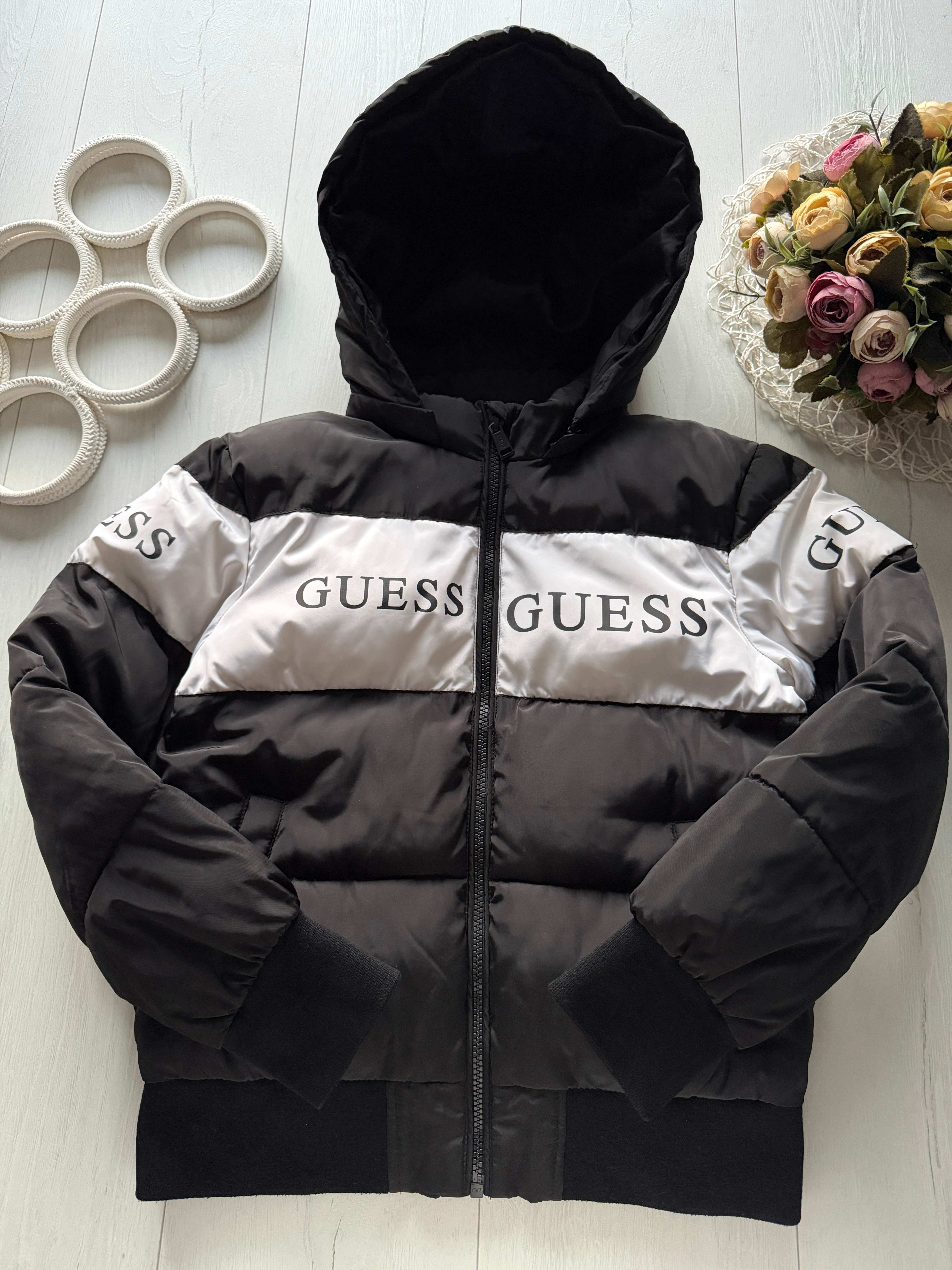 12 років, зріст 152 Тепла курточка на синтепоні Guess
