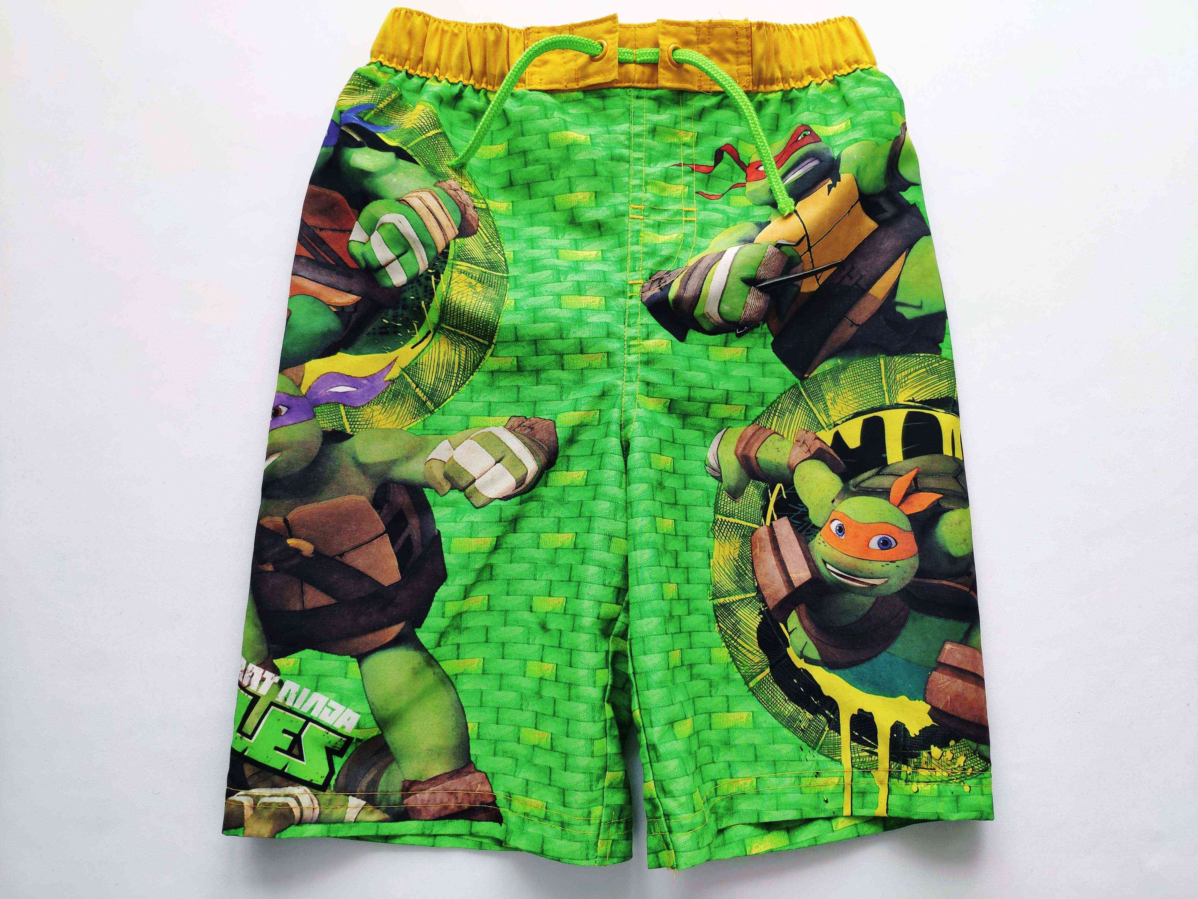 6-7 лет, рост 116-122 Шорты для мальчика "Черапашки ниндзя"