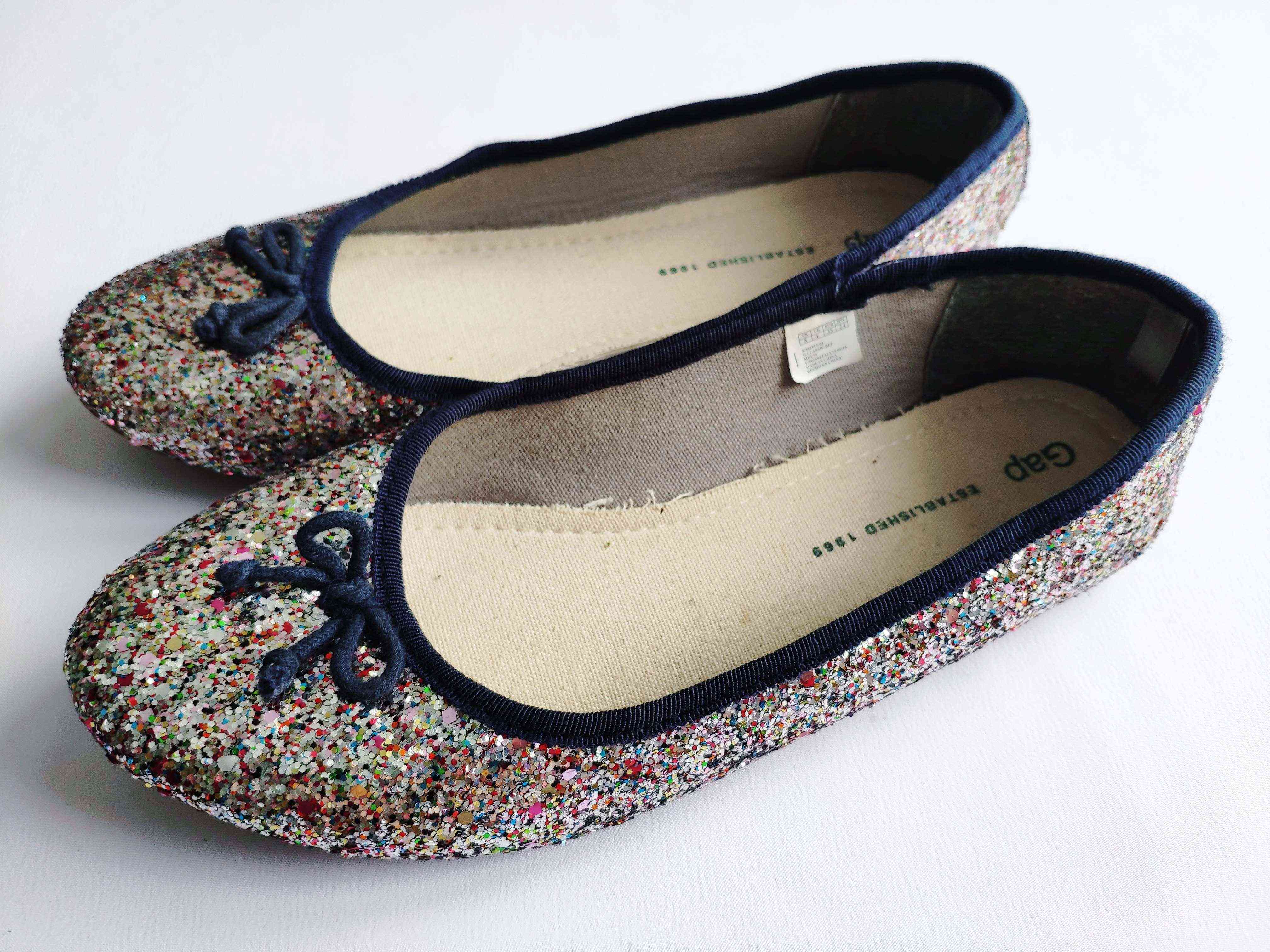 35 (23,3 см) Зототисті балетки для дівчинки