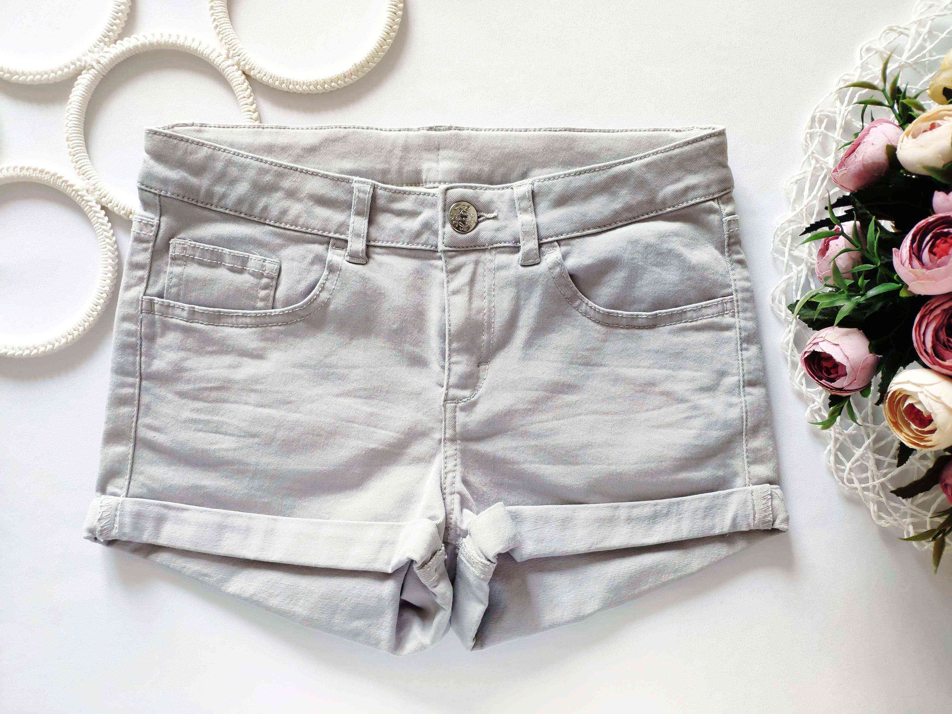 10-11 лет, рост 146 Стрейчевые шорты для девочки