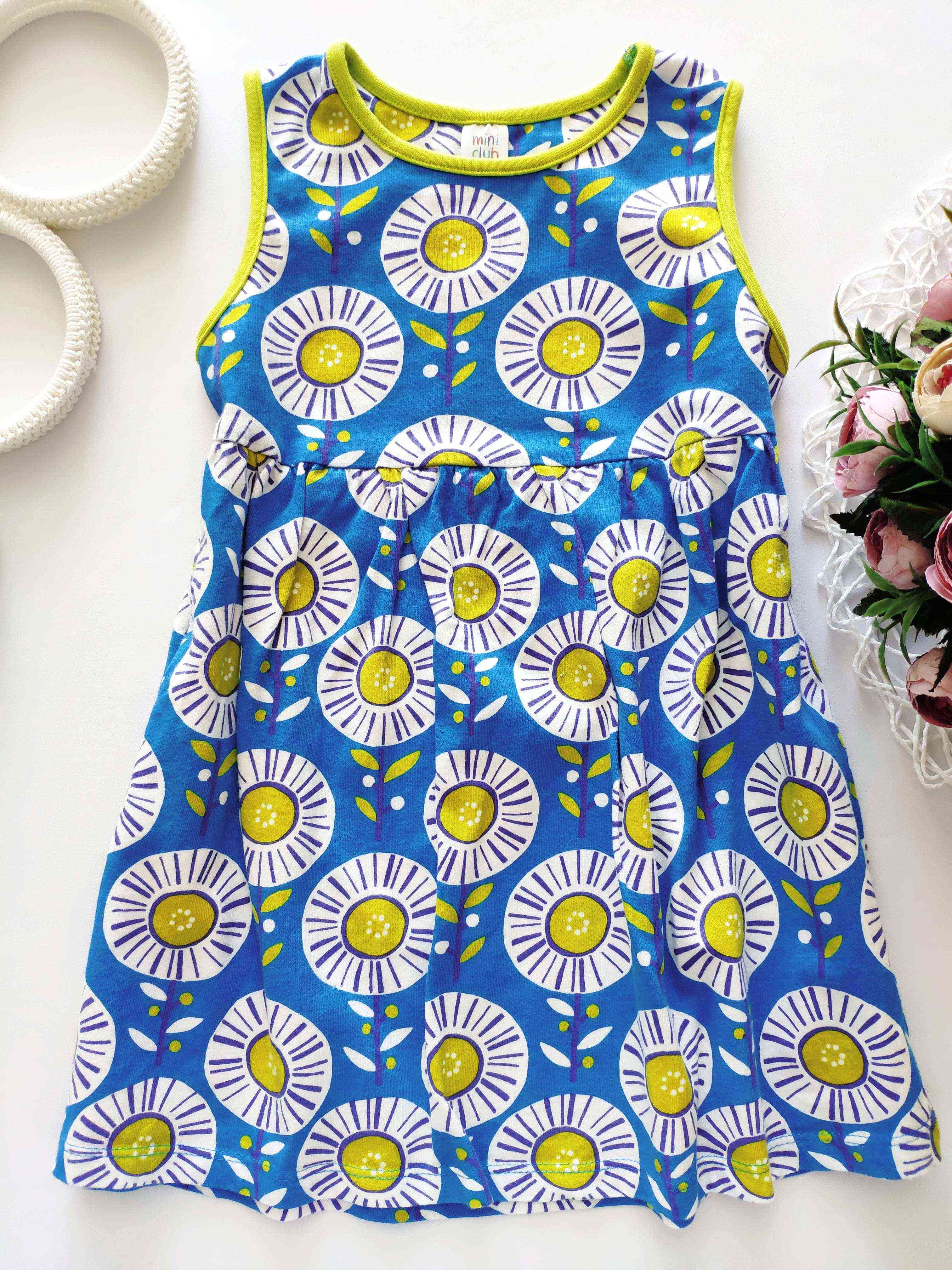 4-5 років, зріст 104-110 Сукня для дівчинки