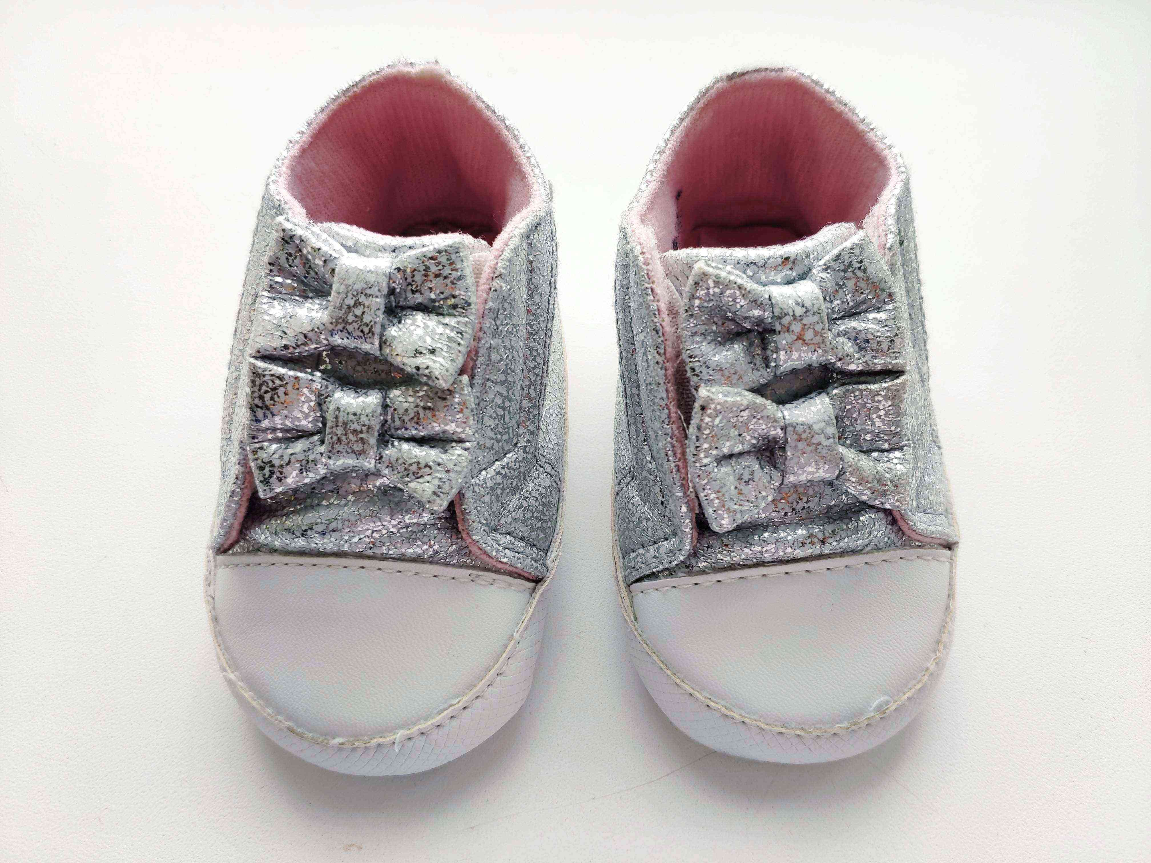 9\12 міс Сріблясті пінетки для дівчинки