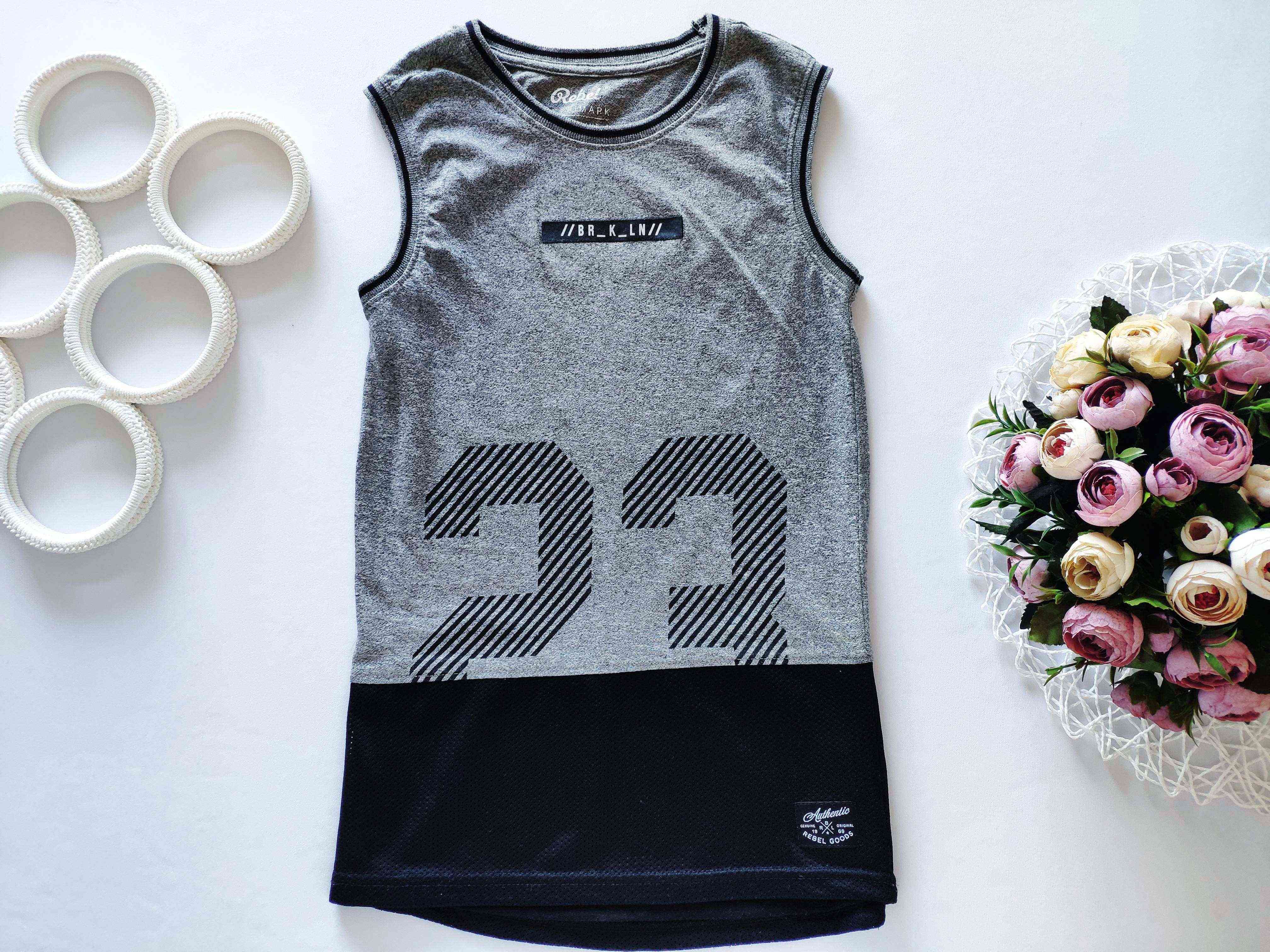 9-10 років, зріст 134-140 Стильна майка - футболка для хлопчика