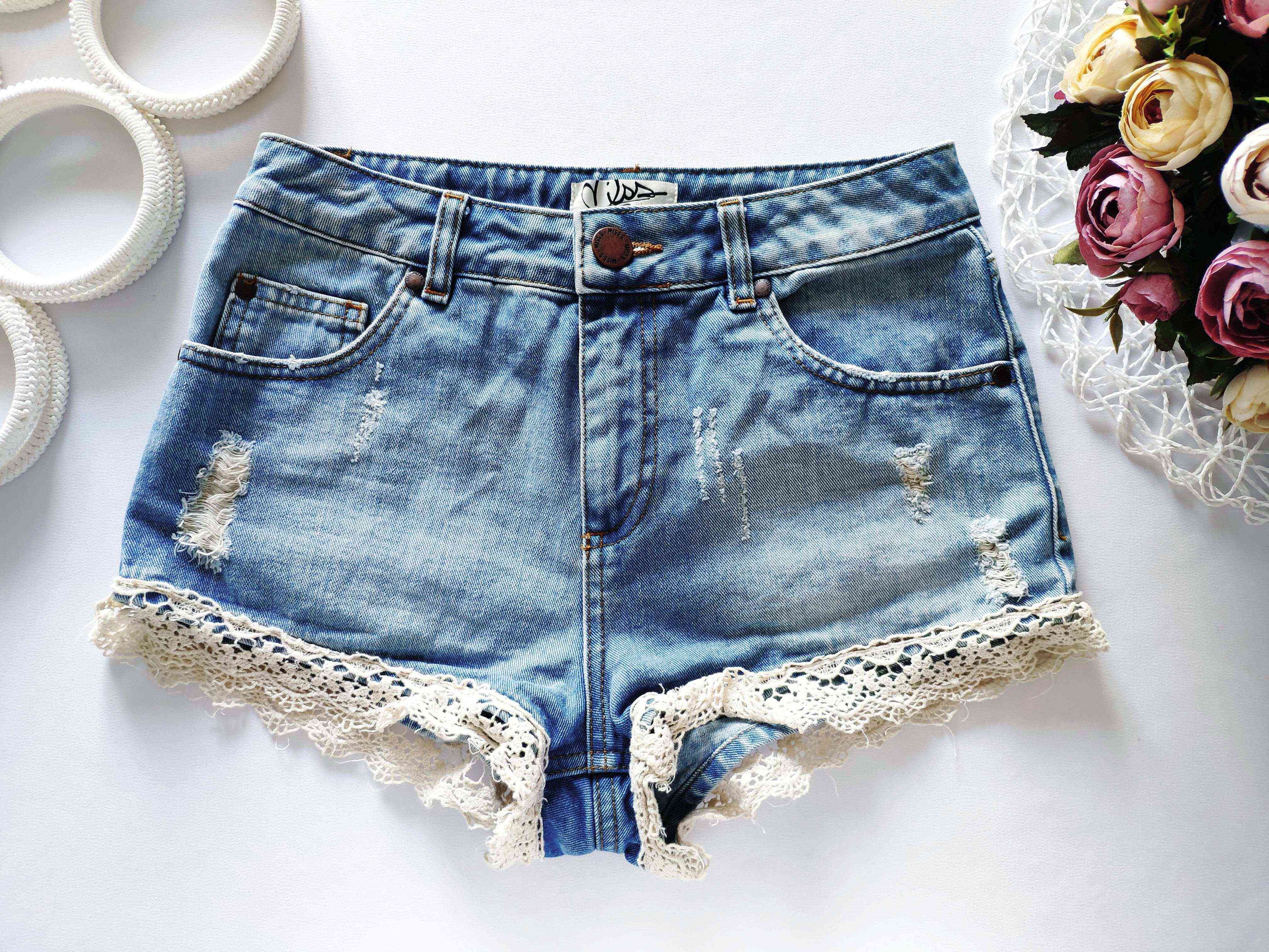 12 лет, рост 152 Джинсовые шорты для девочки