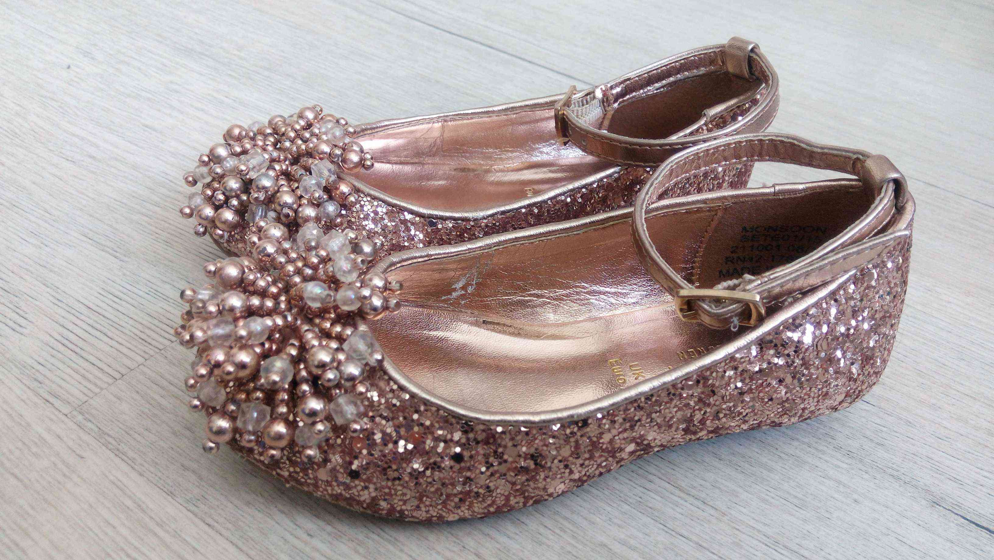 24 (15,5 см) Блестящие туфли для девочки