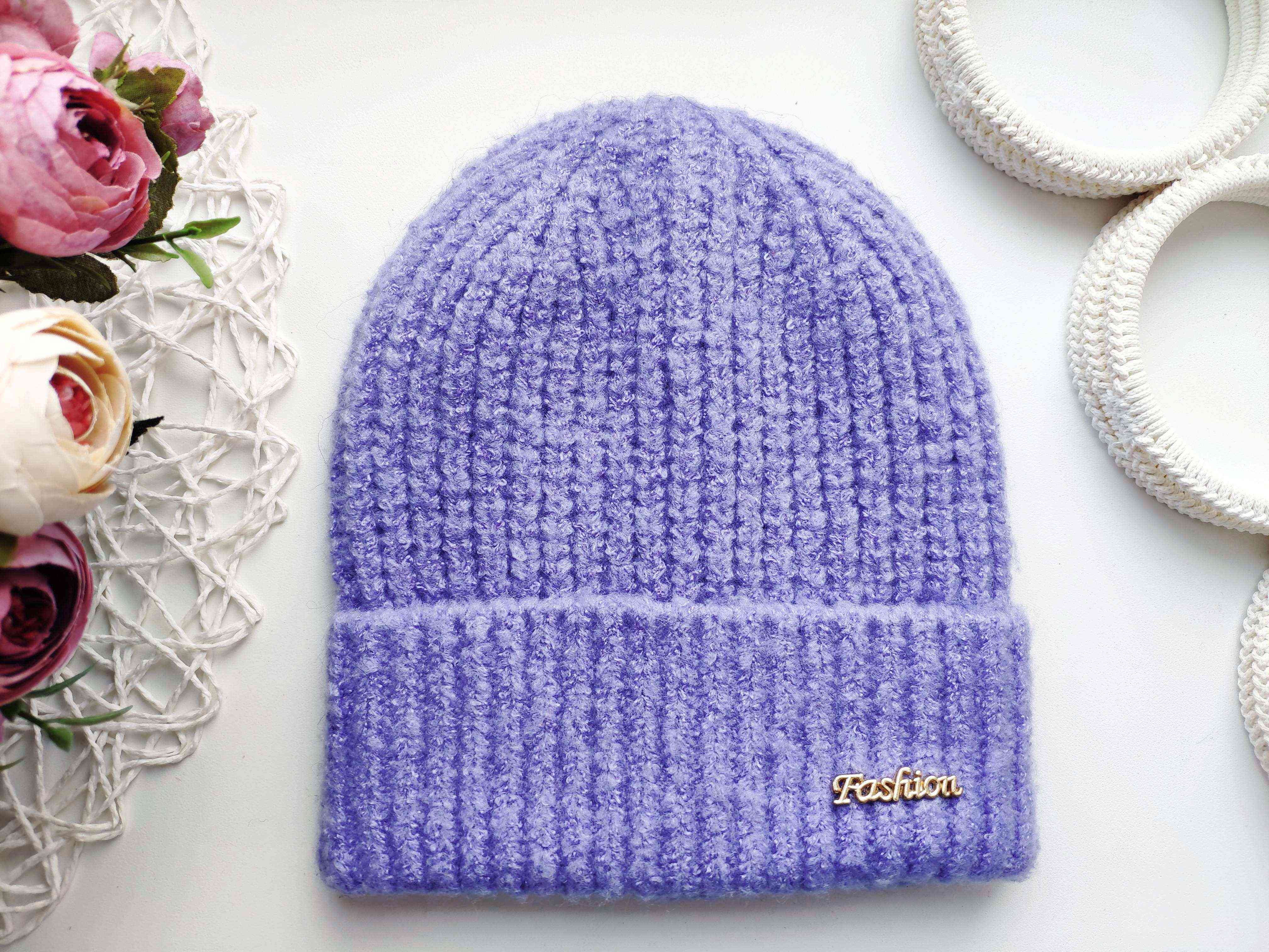 Стрейчевая зимняя шапка