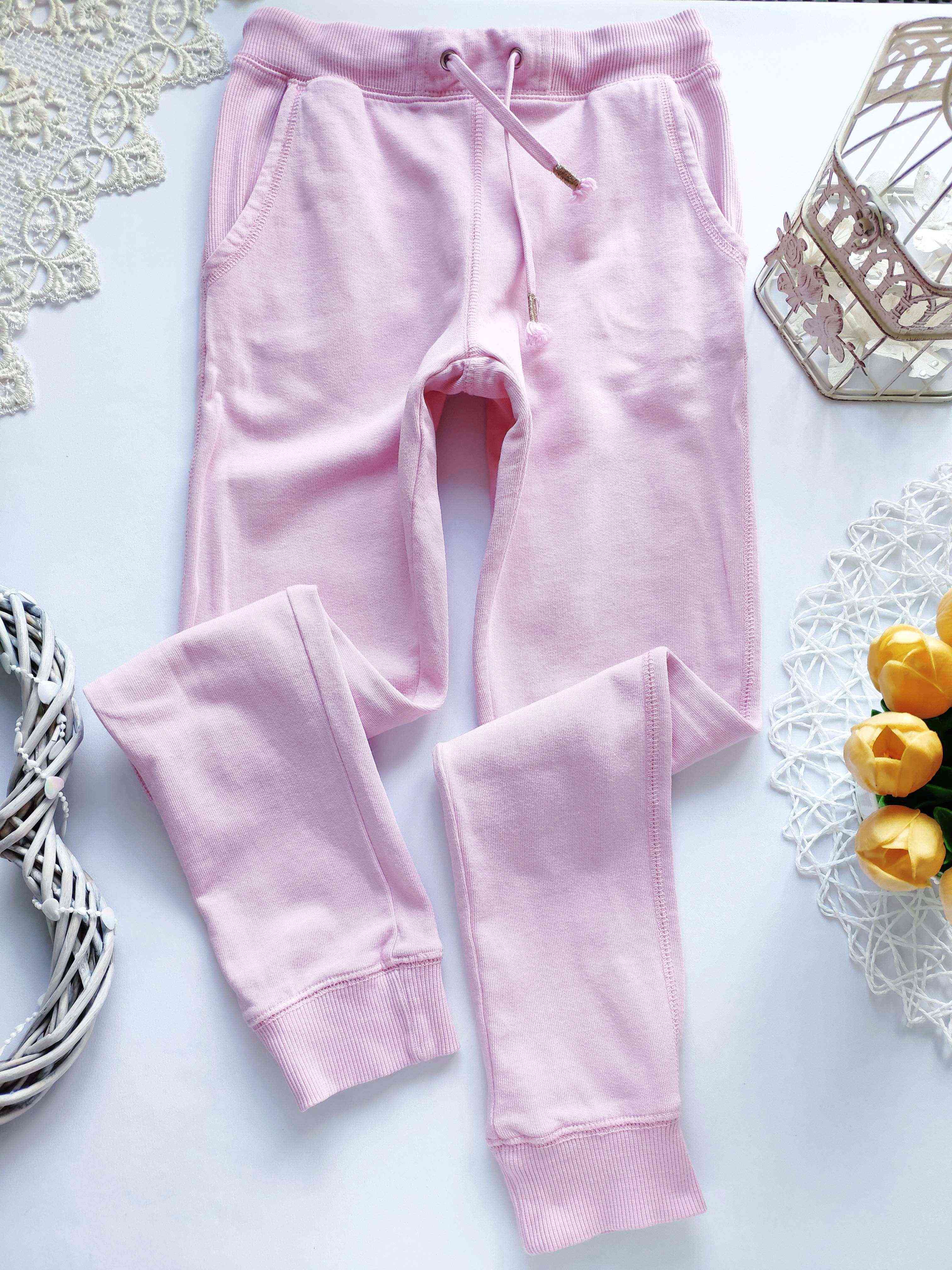 9 років, зріст 134 Спортивні штани для дівчинки