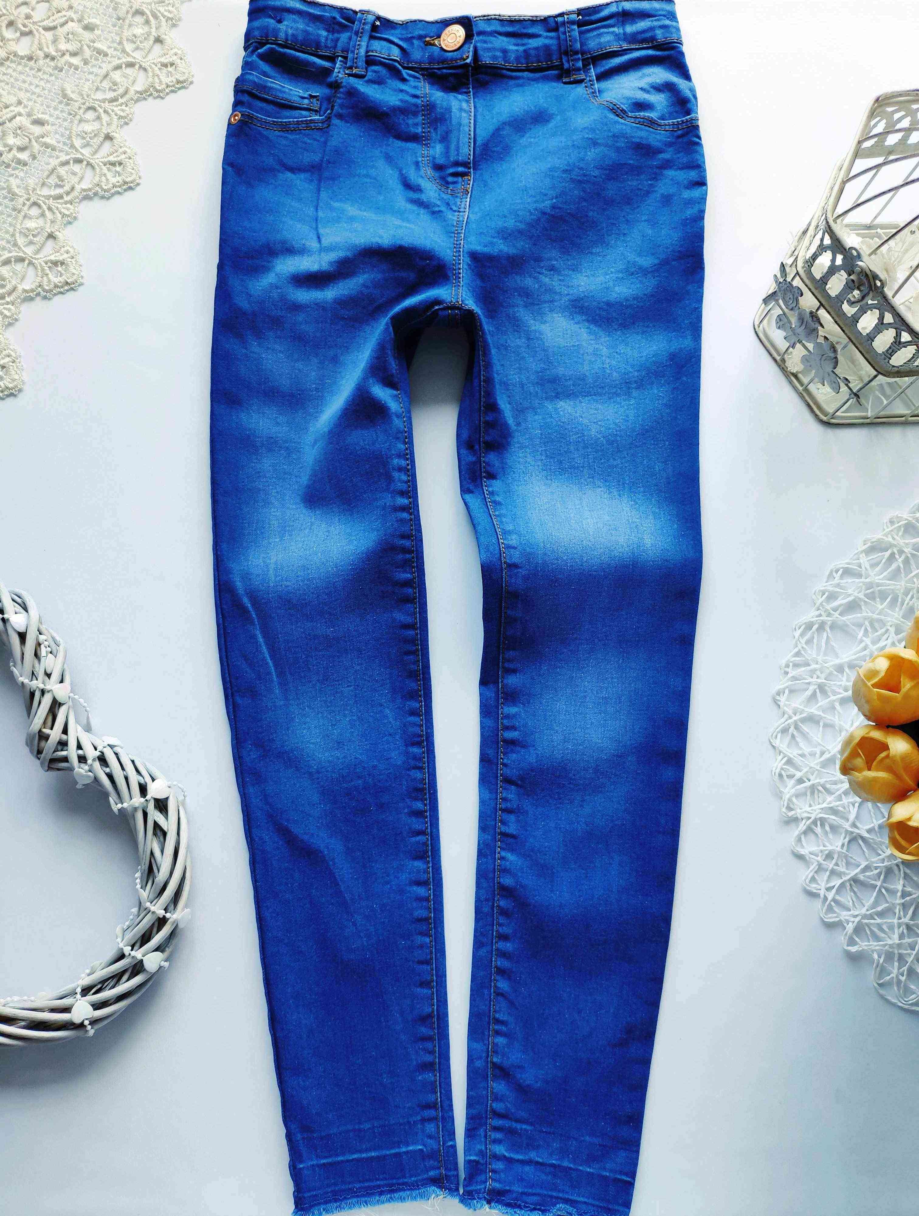 9 лет, рост 134 Стрейчевые узкачи с необработанными краями