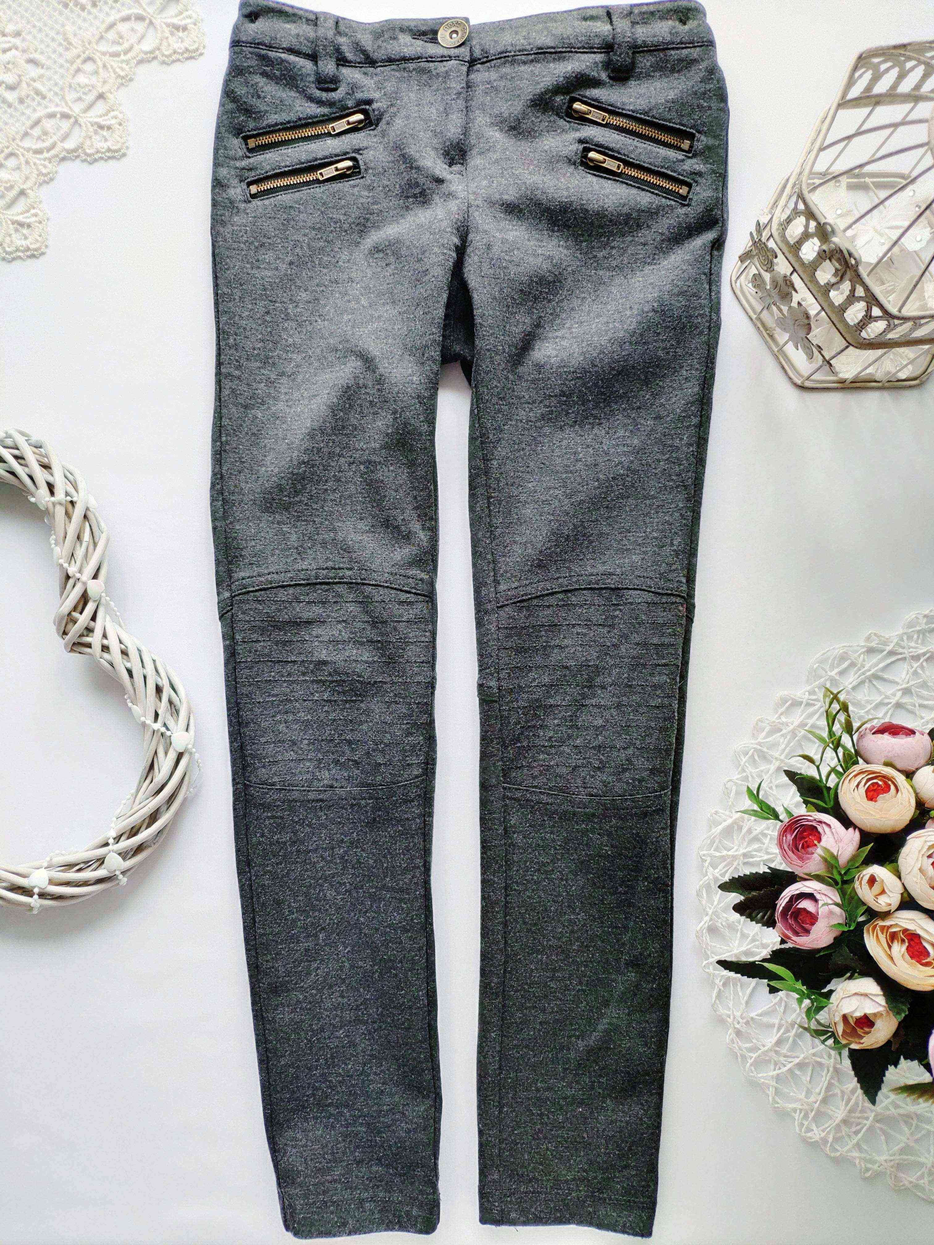 9 років, зріст 134 Стрейчові штани для дівчинки