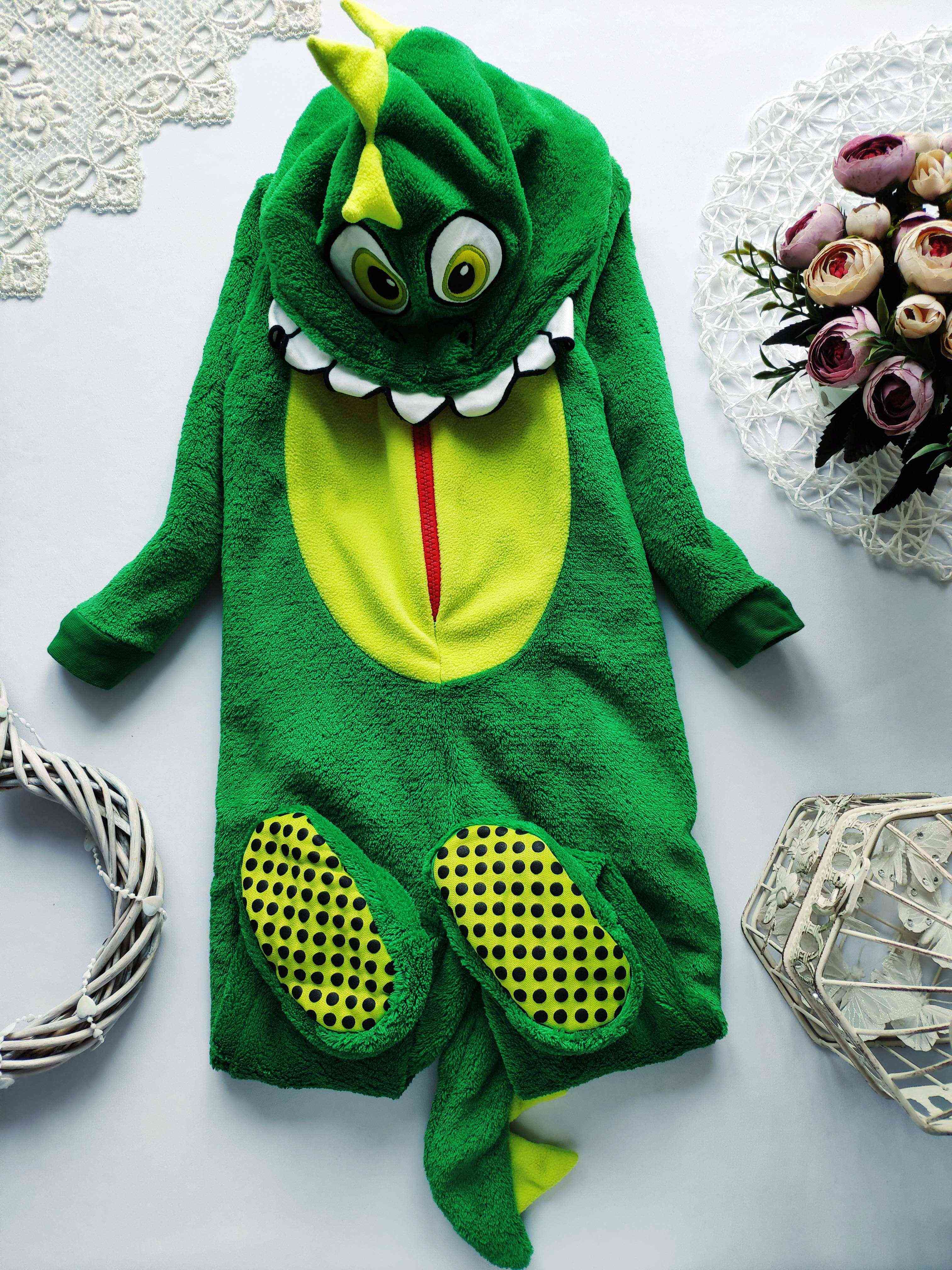 1,5,2 года, рост 86,92 Махровый динозавр