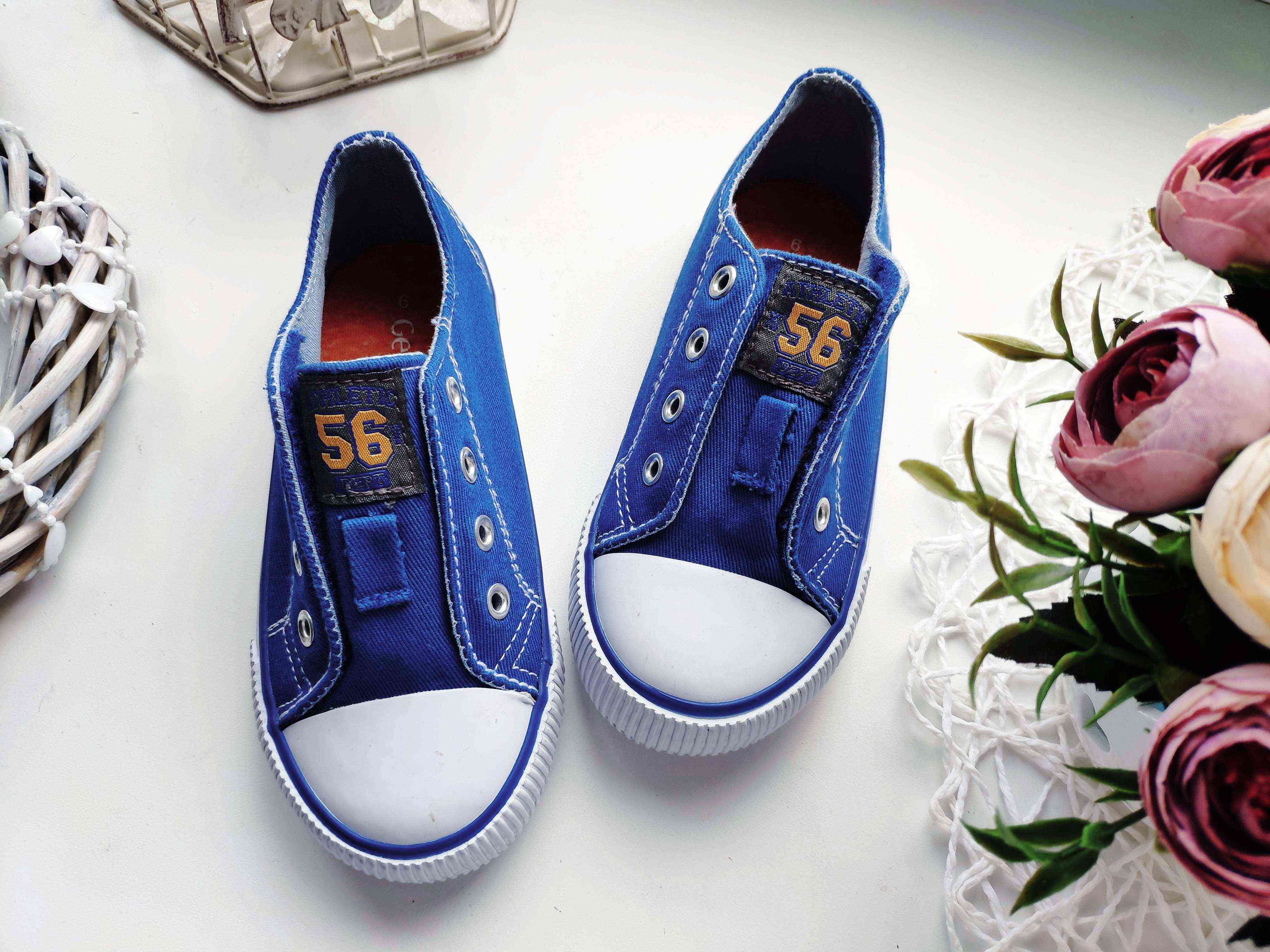 27 (16,5 см) Новые синие кеды на липучках
