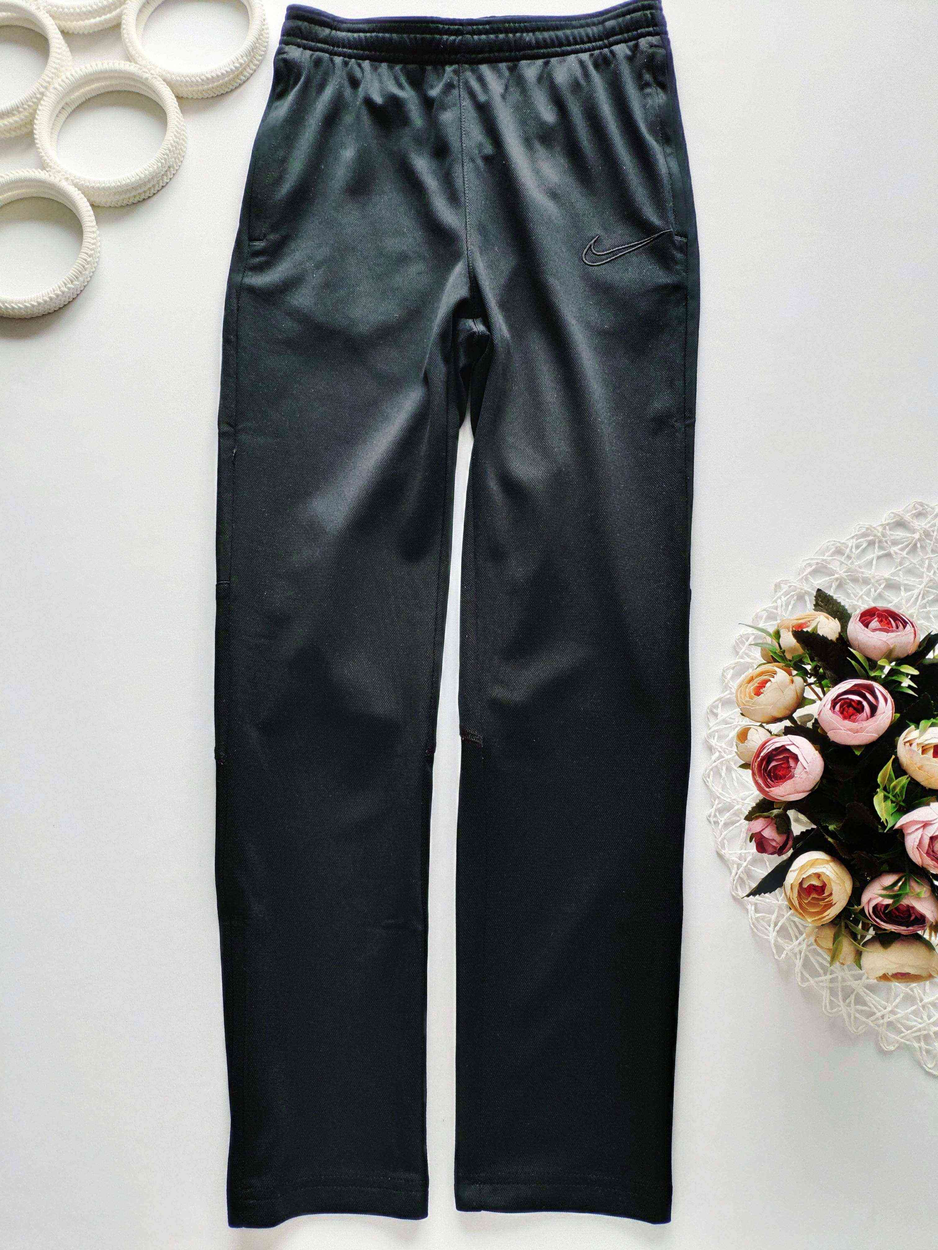 9 років, зріст 137-147 Спортивні штани