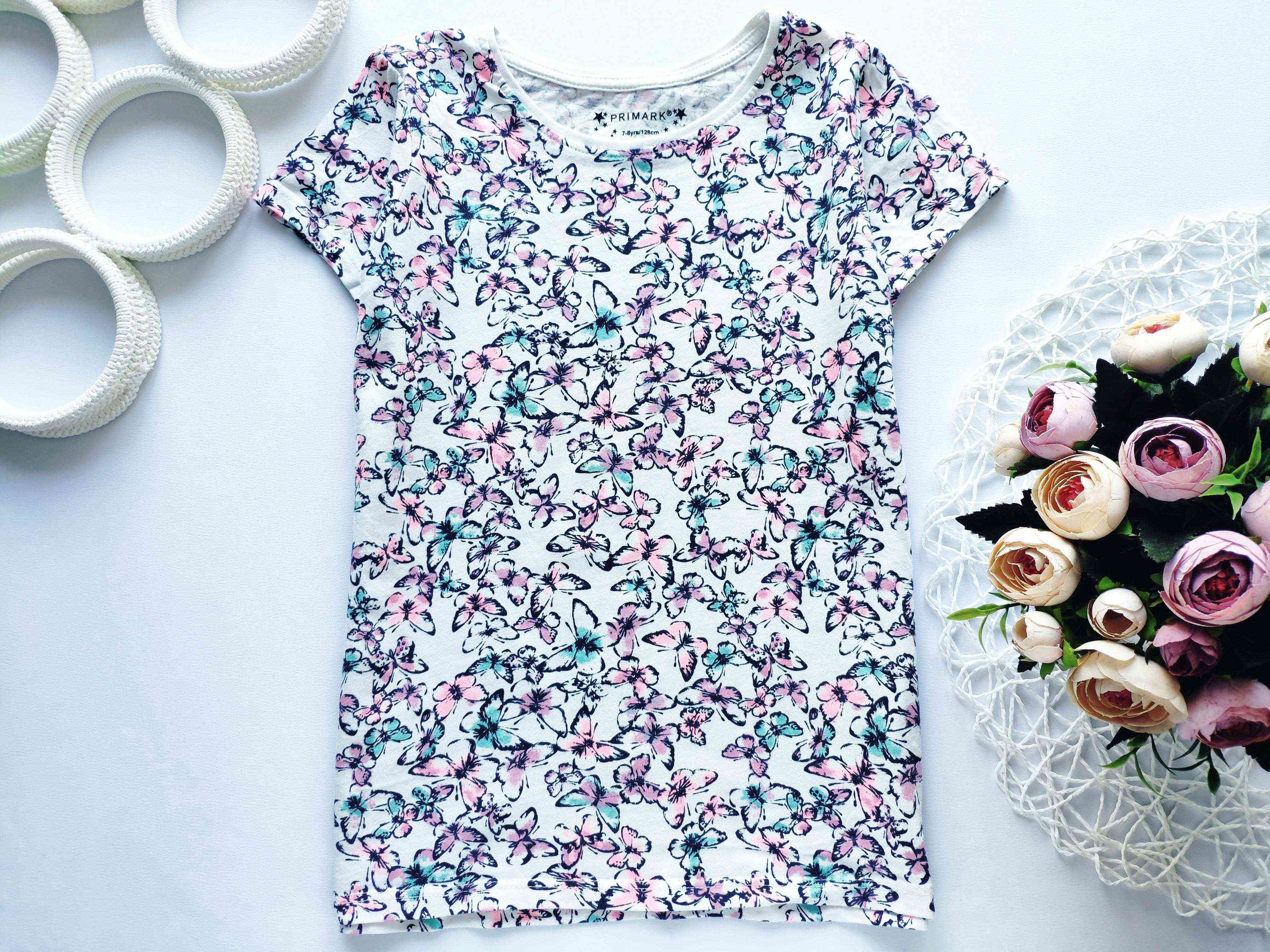 7,8 років, зріст 128 Футболка в метеликах