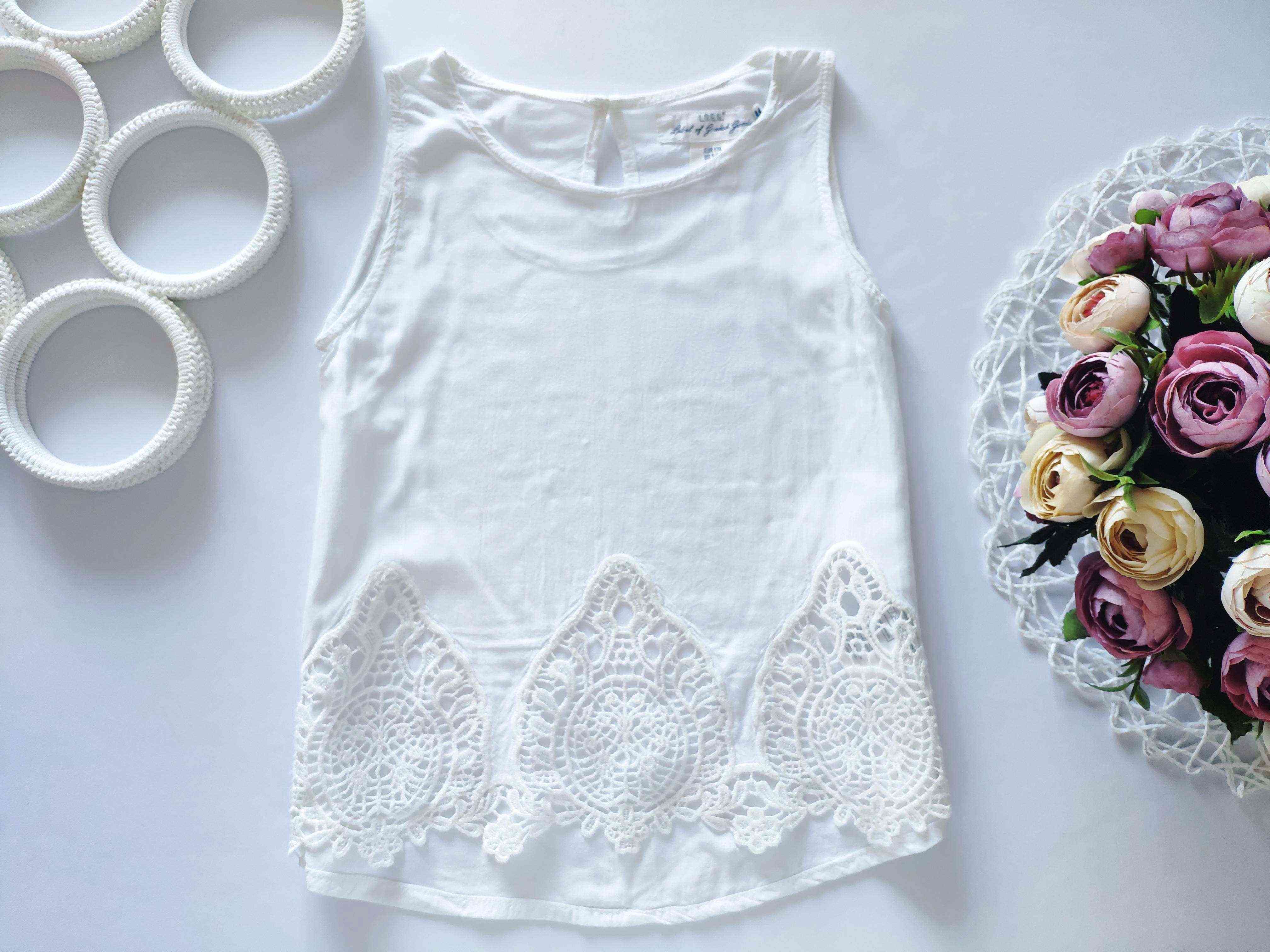 5,6 років, зріст 116 Біла блузка