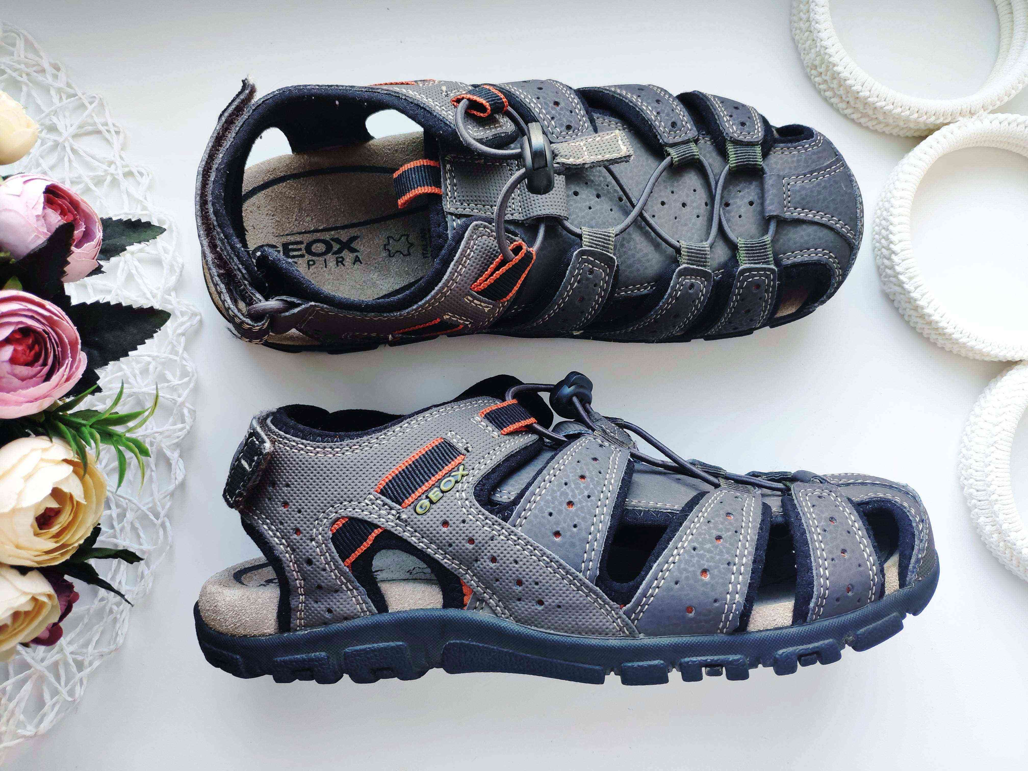 39 (25,5 см) Фирменные босоножки