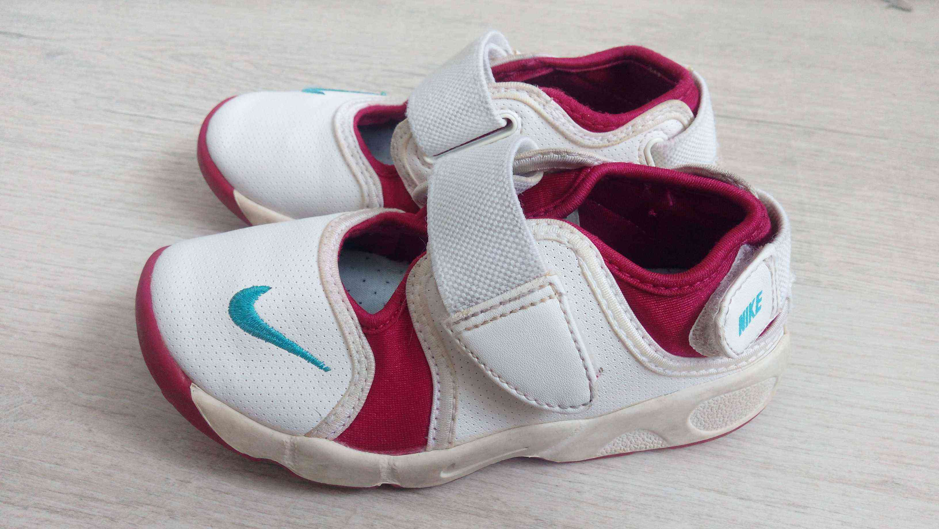 26 (16см) Кроссовки на девочку