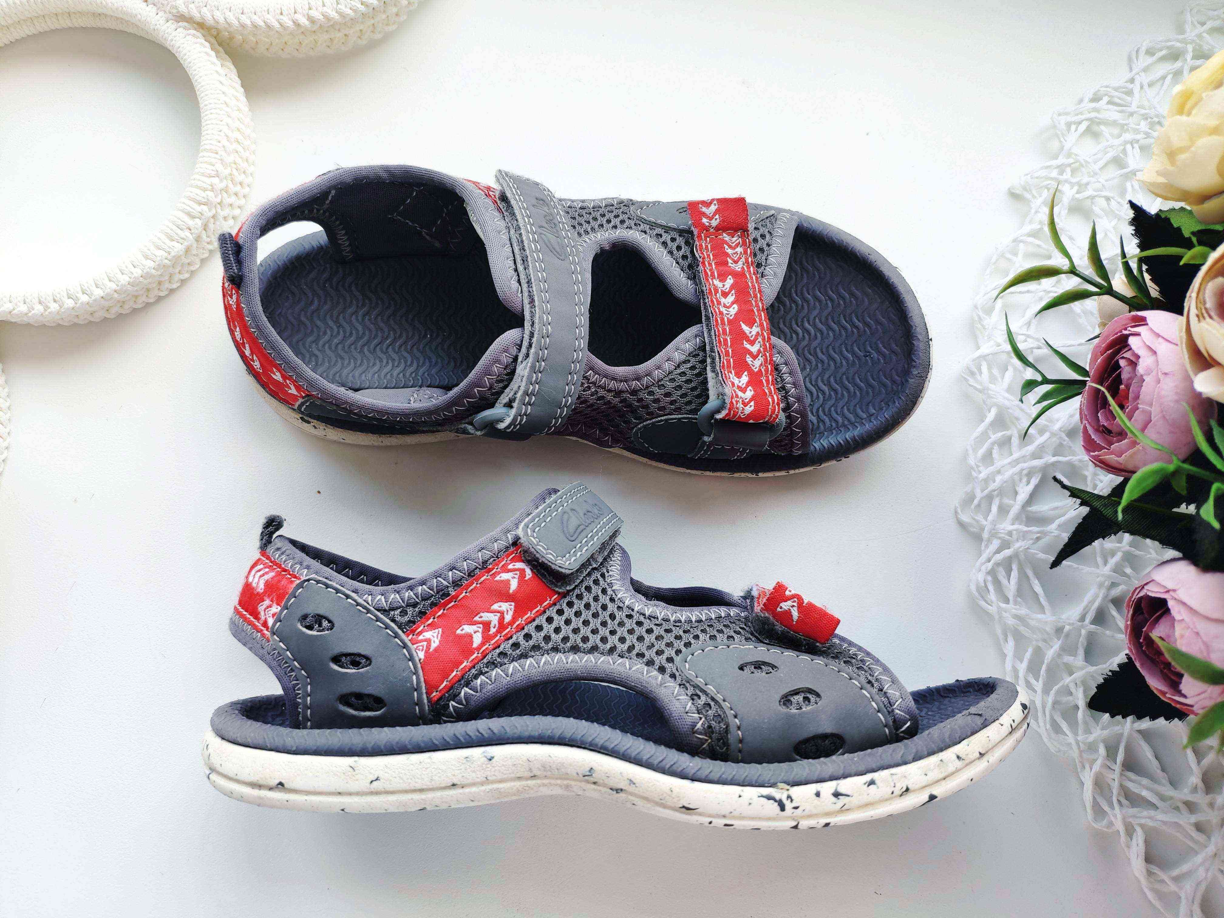 28 (17-18 см) Детские сандали