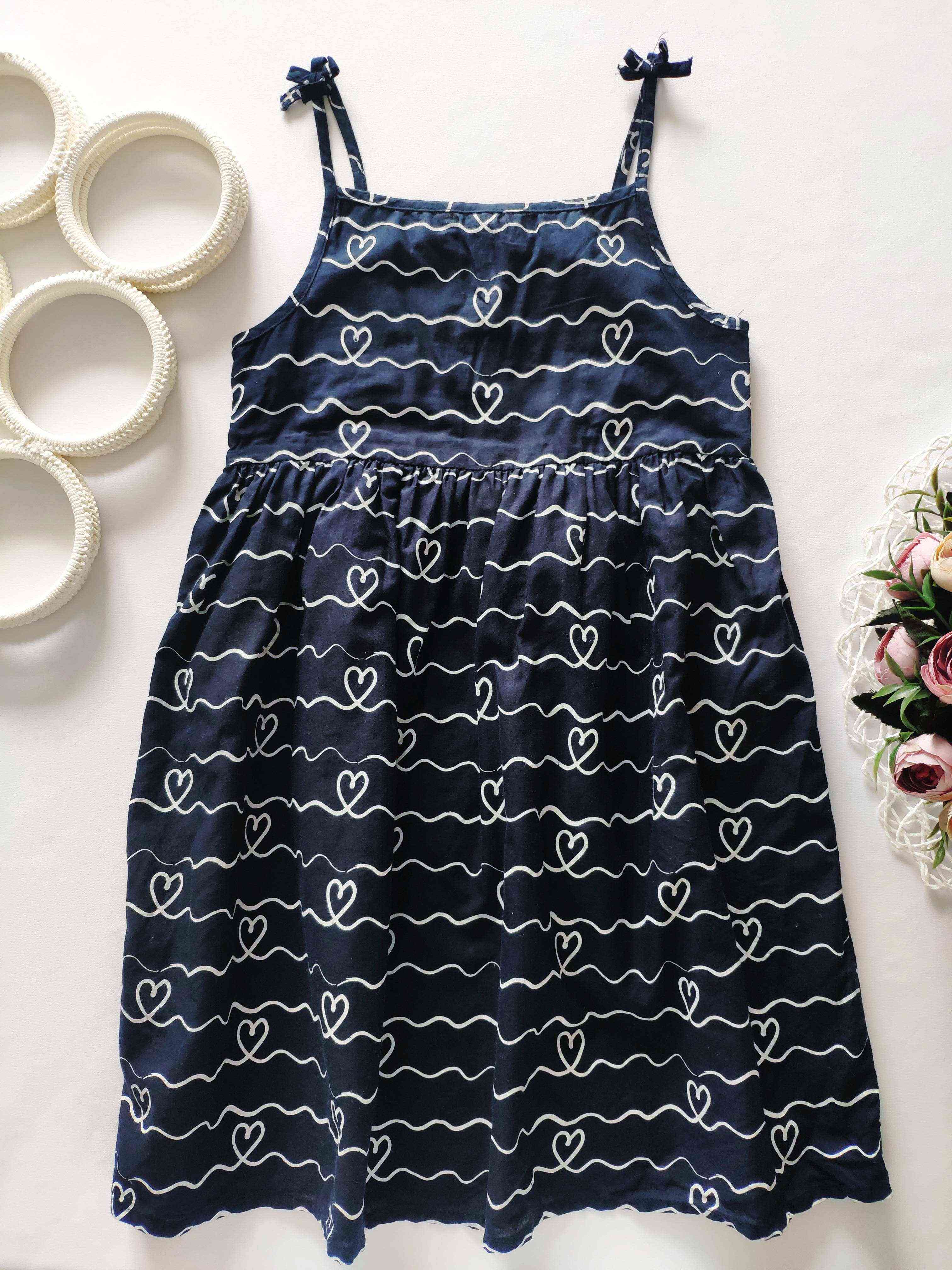 6,7 років, зріст 116,122 Повітряний сарафан із сердечками