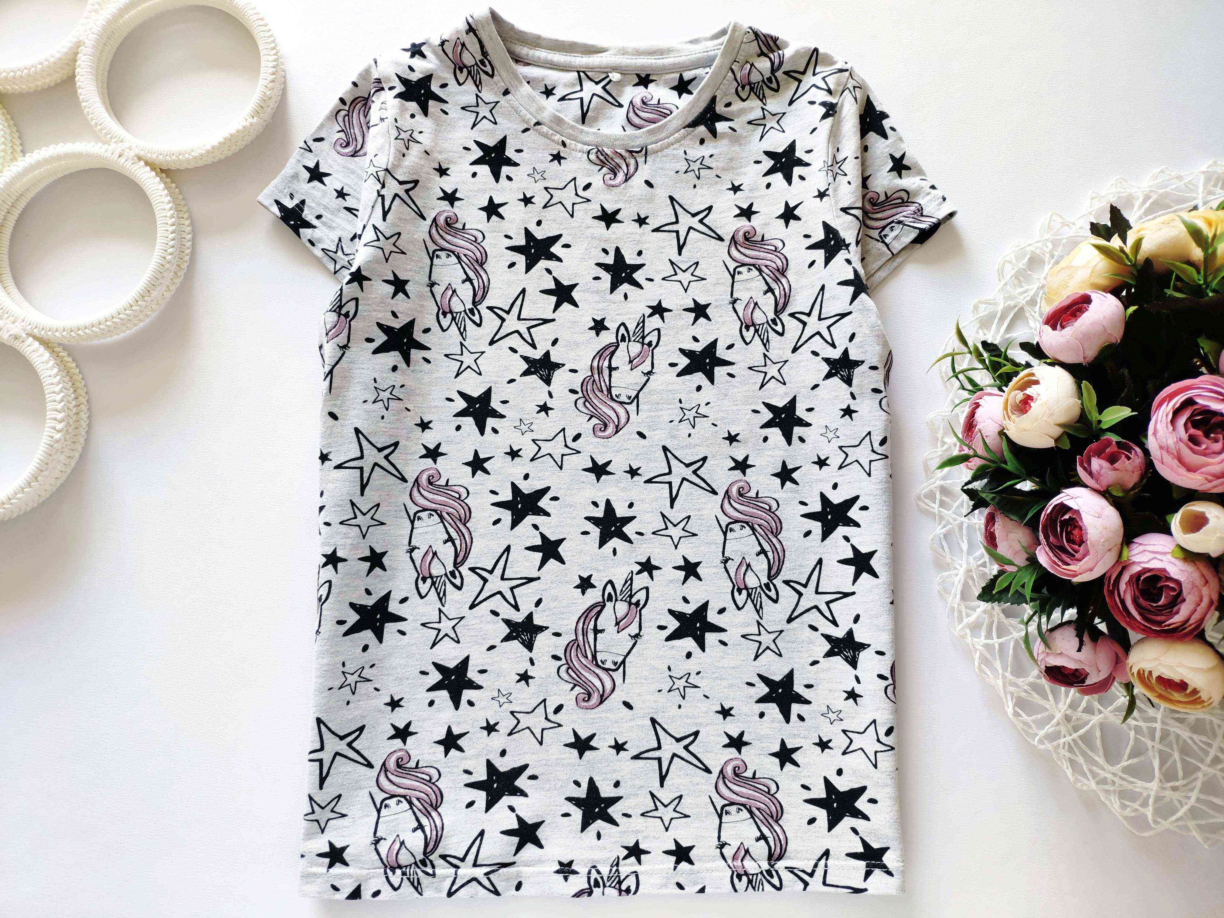 7,8 років, зріст 122,128 Футболка в єдинорогах