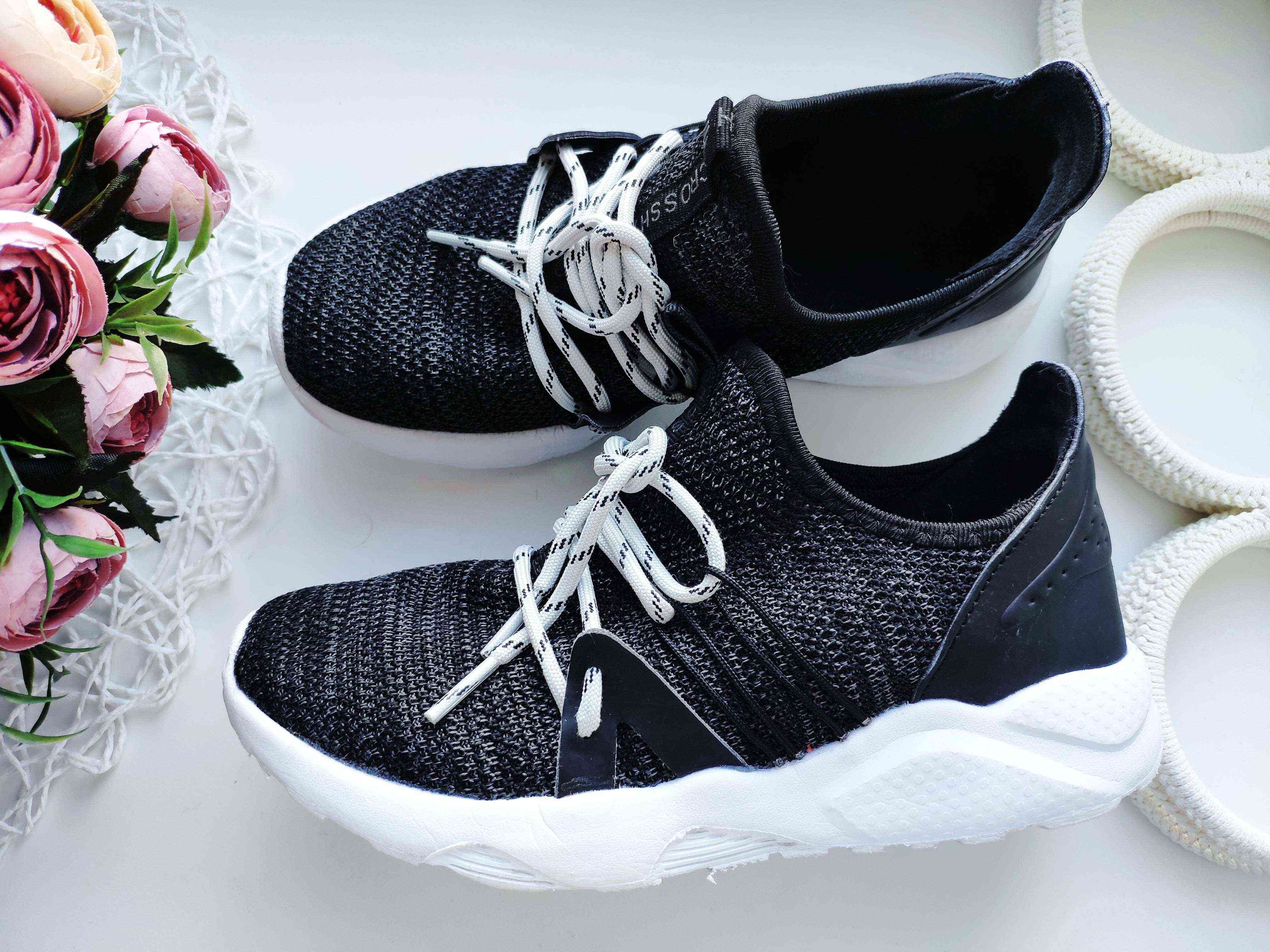 34 (22 см) Легкие кроссовки