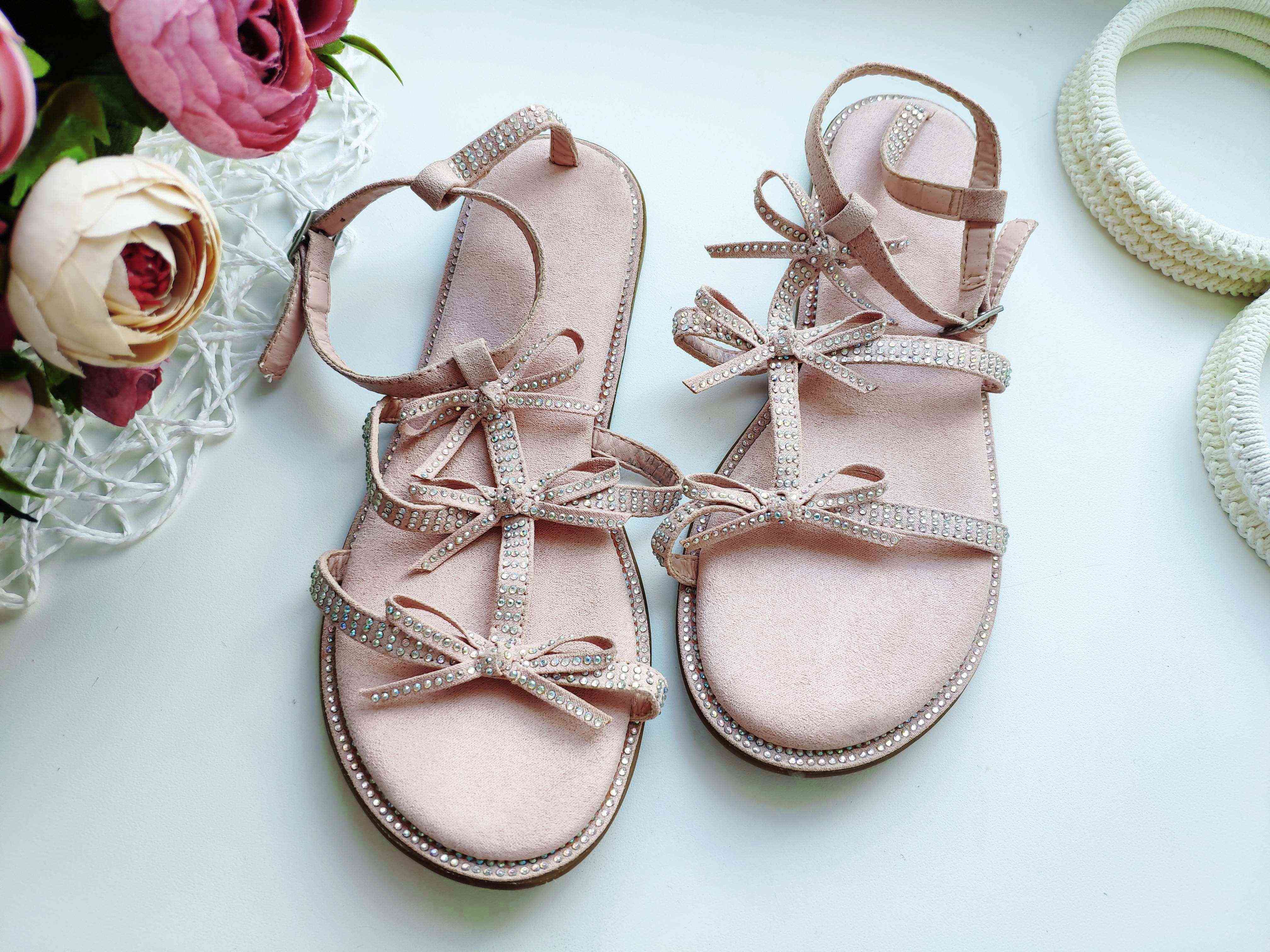 30 (19 см) Пудрові босоніжки