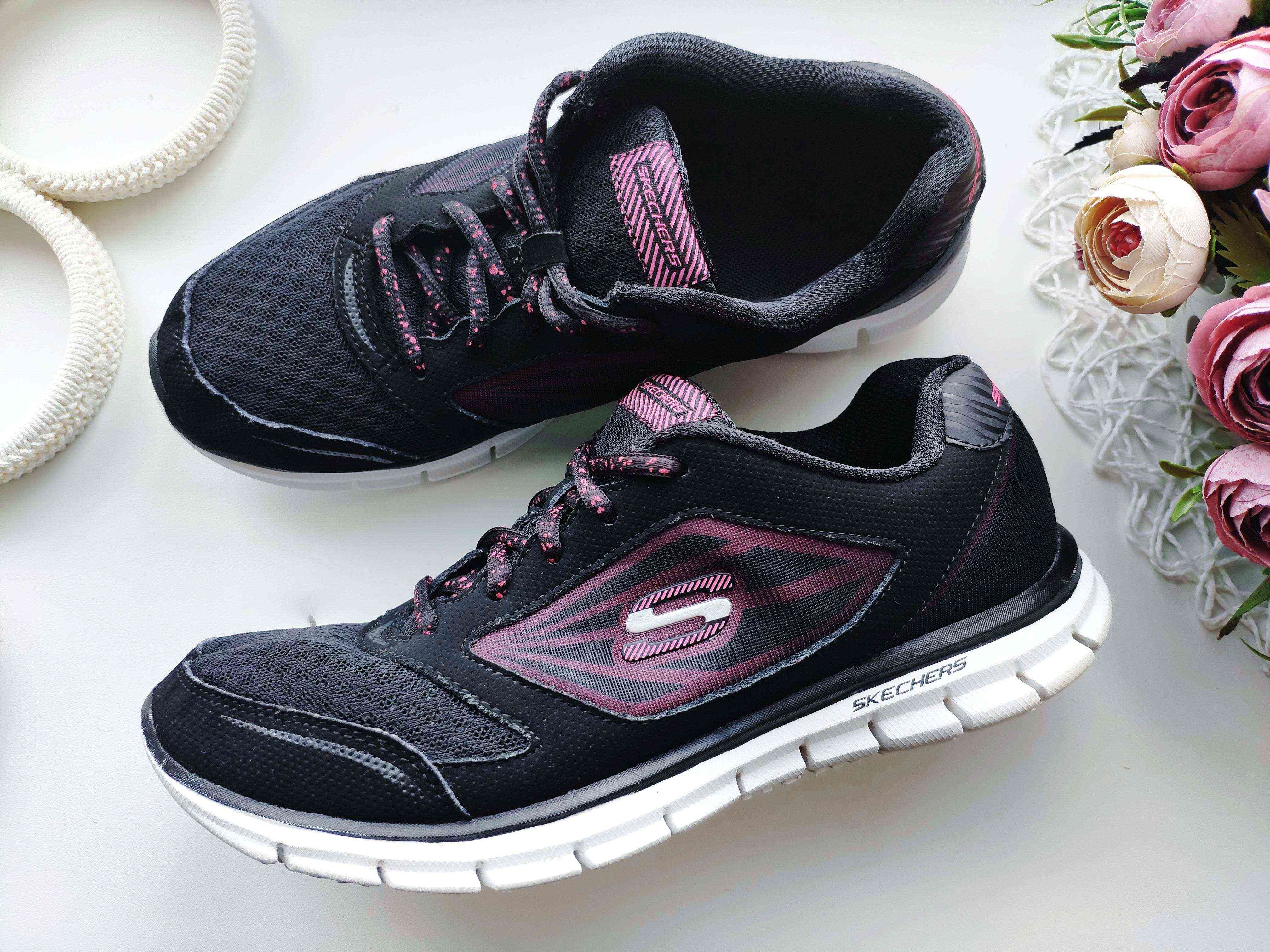 37 (24,5 см) Жіночі кросівки