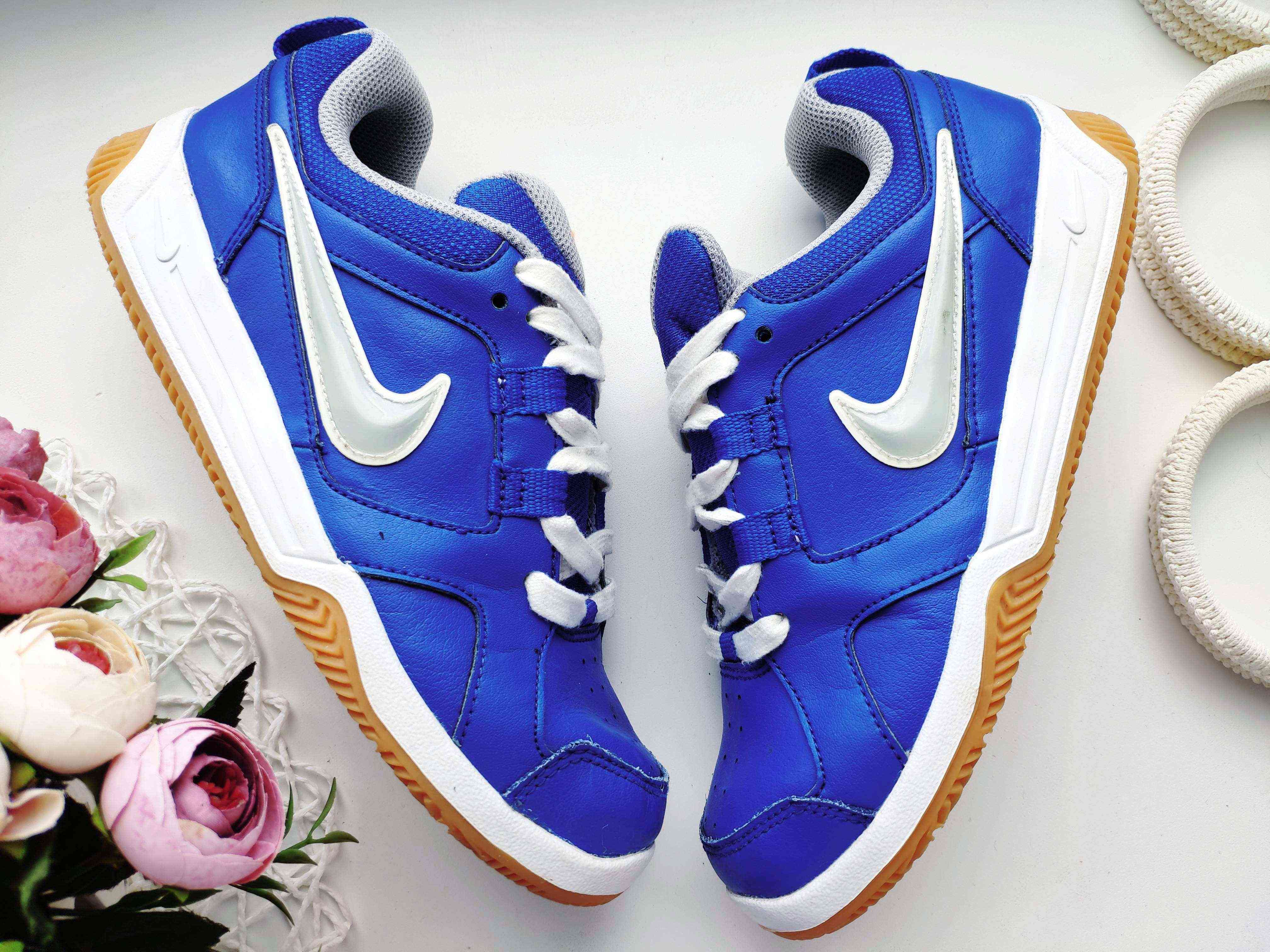 36 (23 см) Кожаные кроссовки