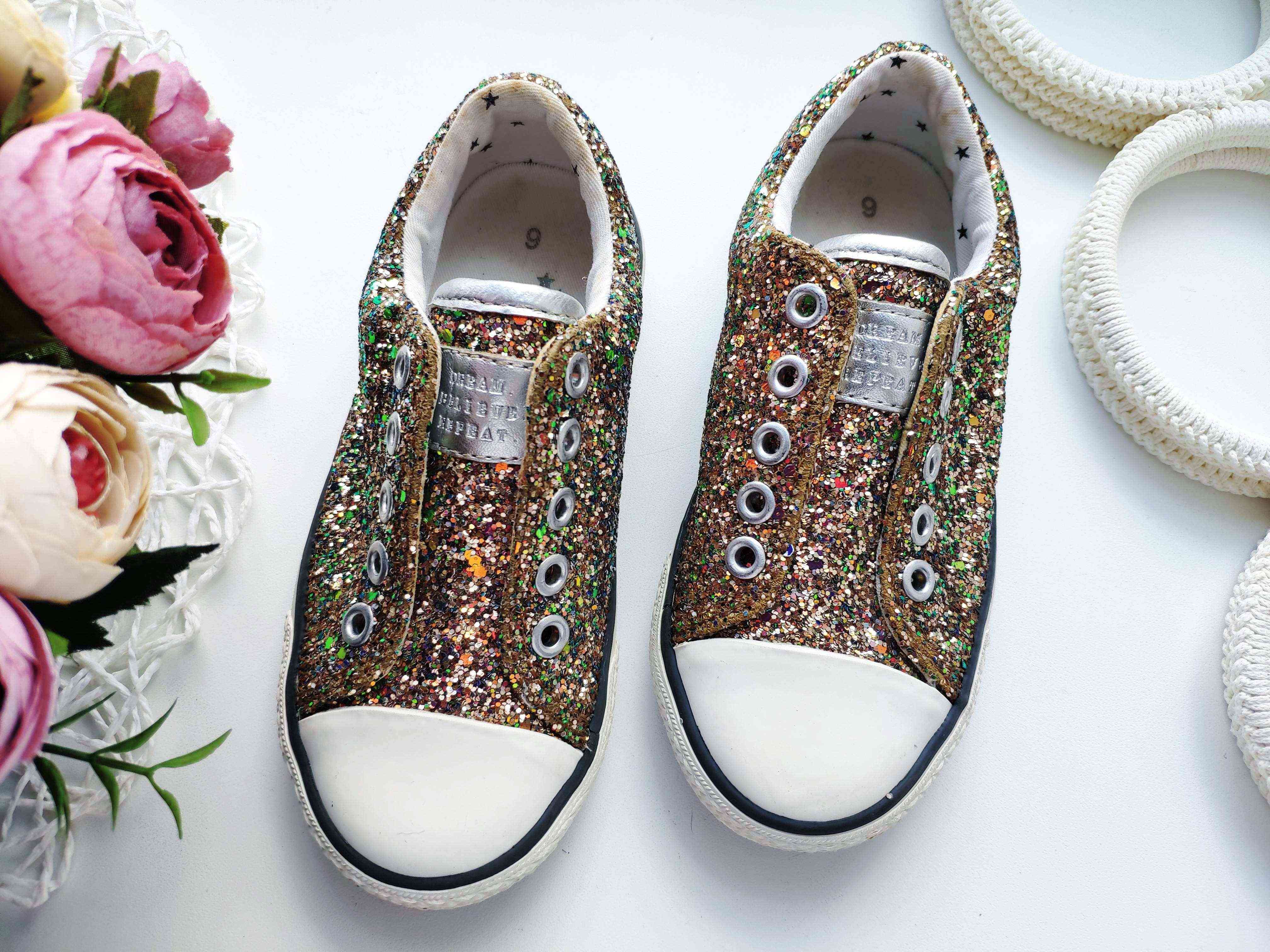 26 (17 см) Блискучі кеди