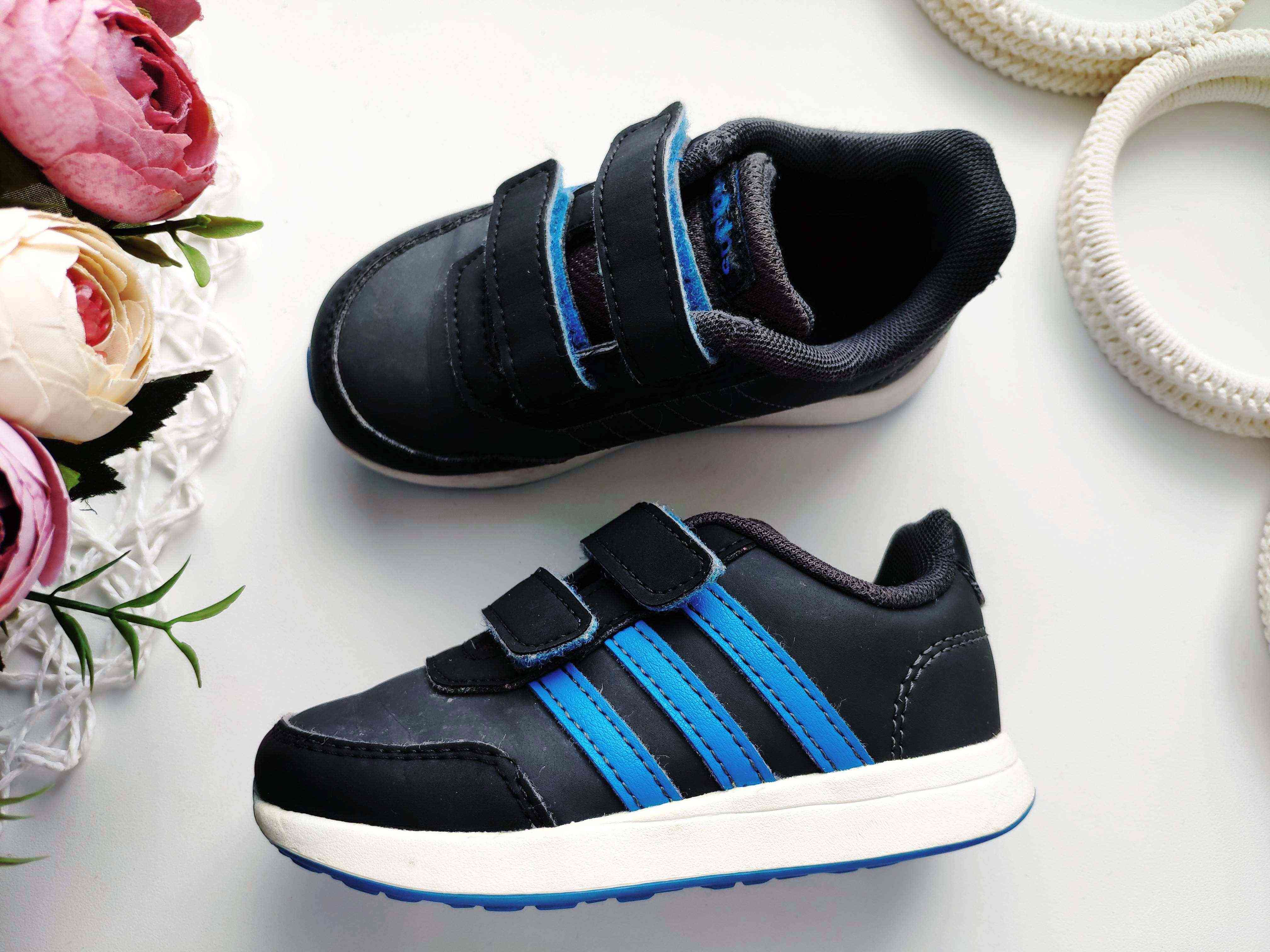 23 (14,5 см) Кроссовки на липучках