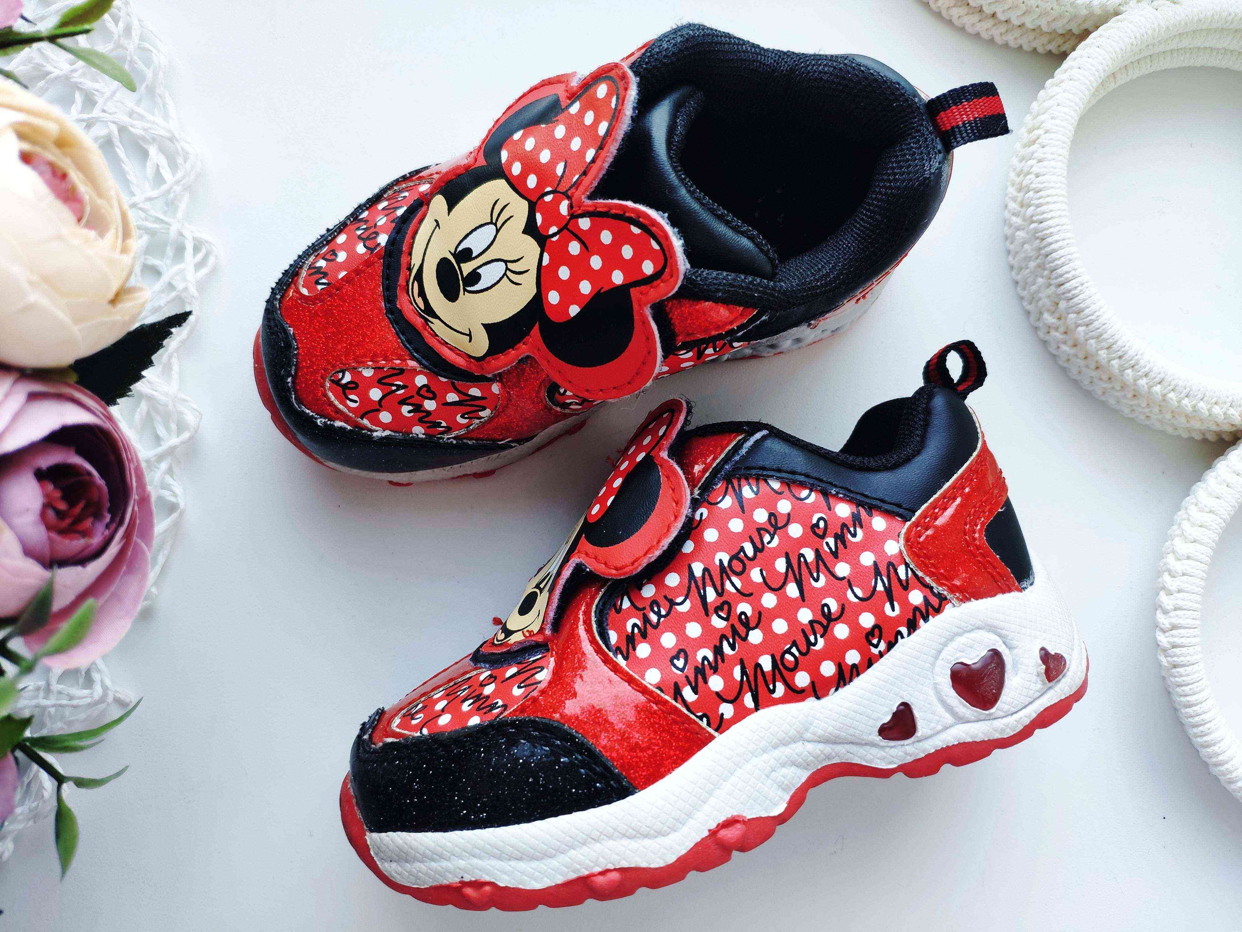 21 (13,5 см) Кросівки з мигалками