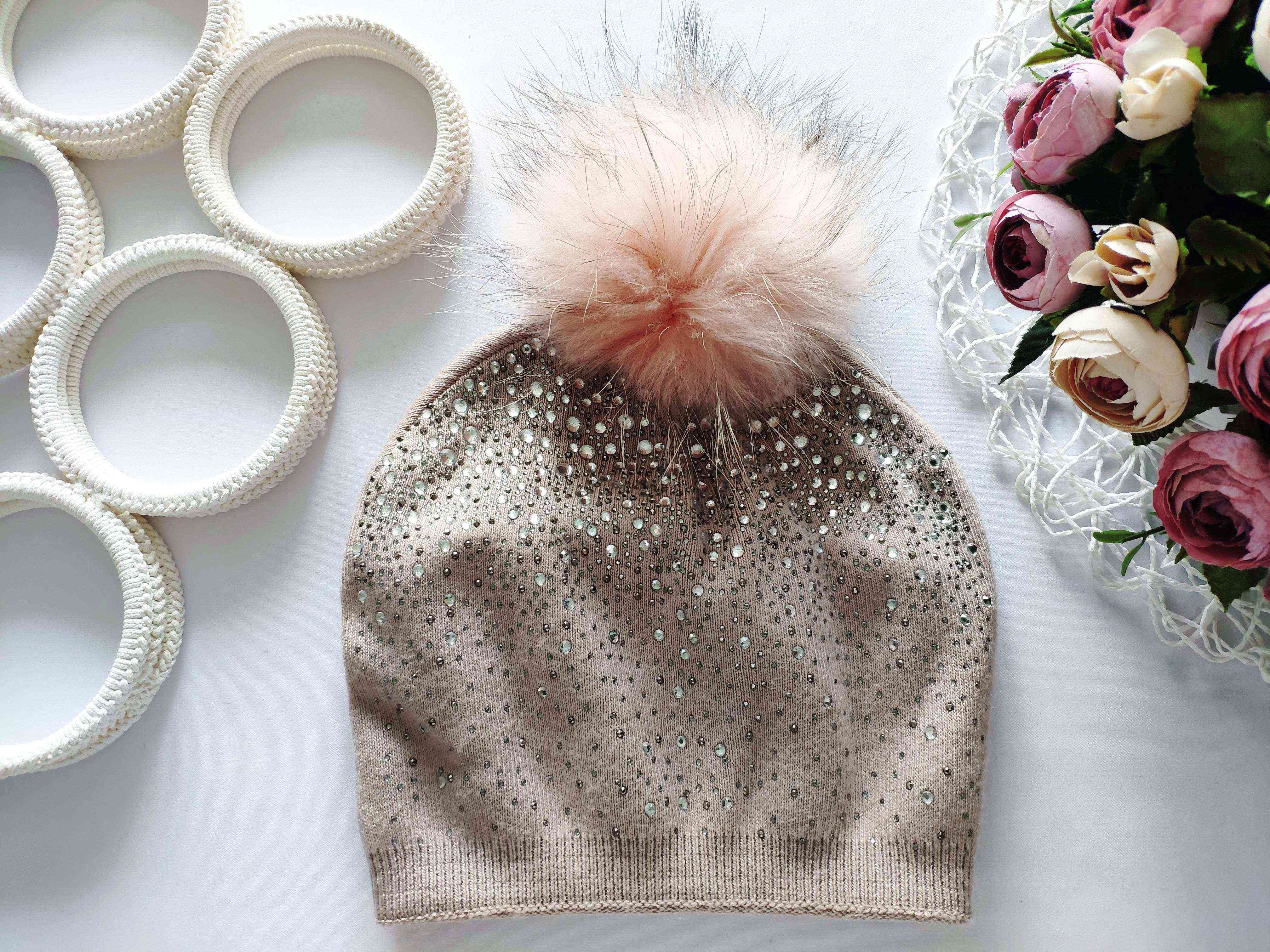 Вовна! Нова пудрова шапка