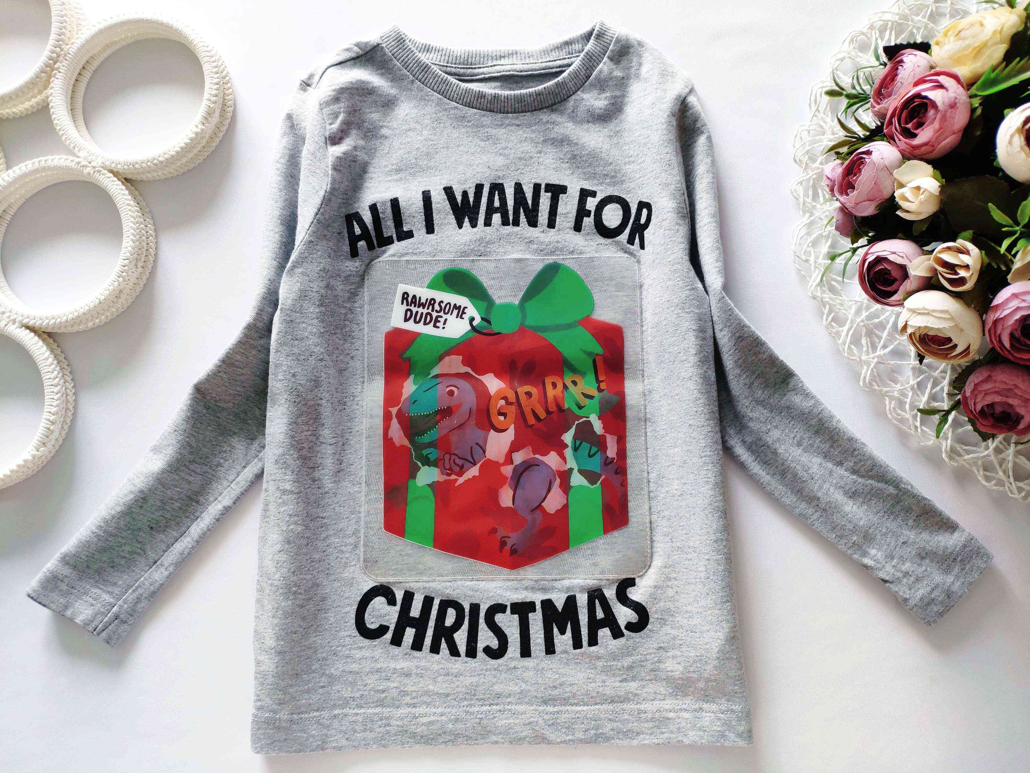 4,5 років, зріст 110 Лонгслів з динозавром