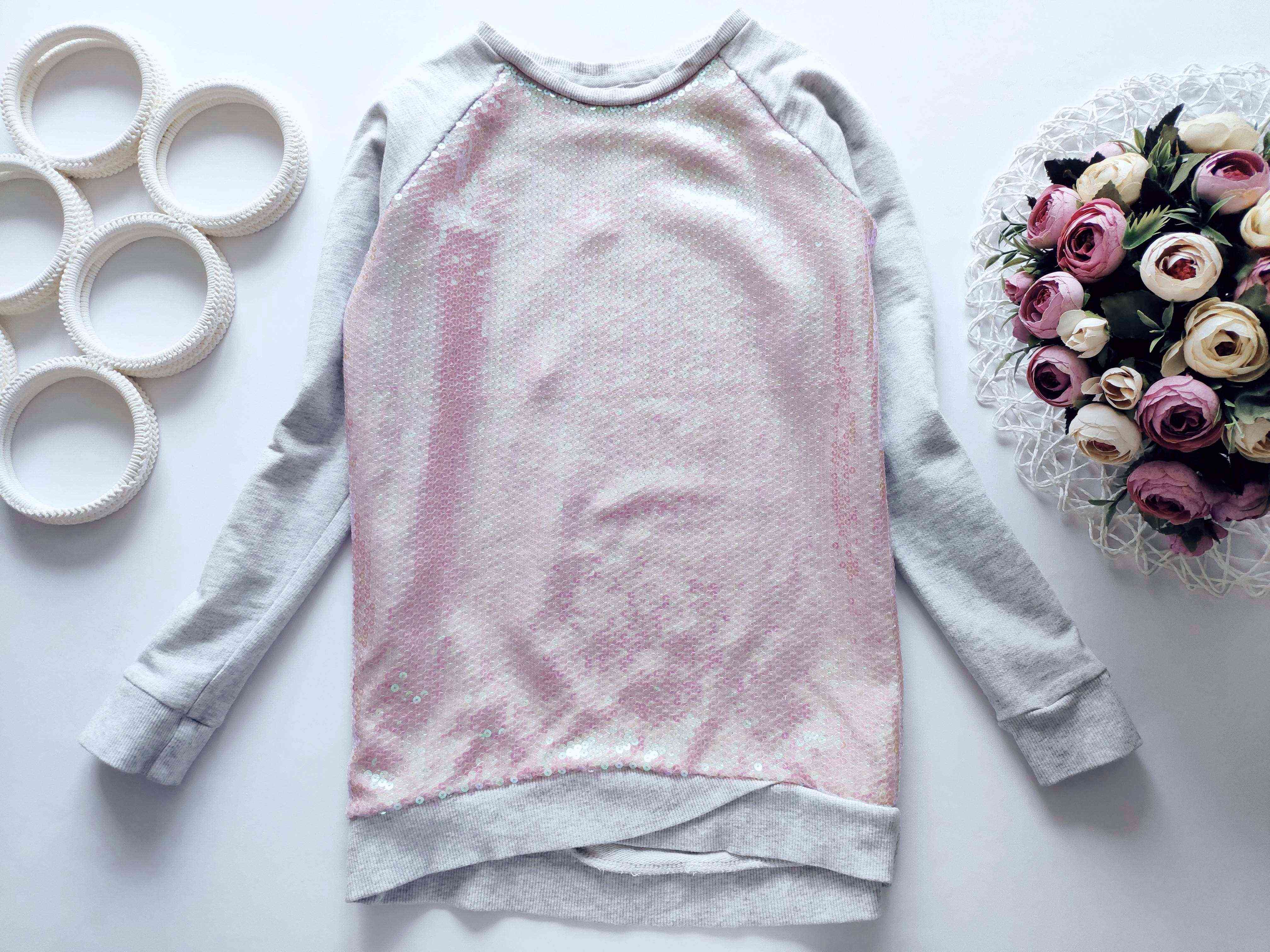 9,10 років, зріст 140 Кофточка в паєтках