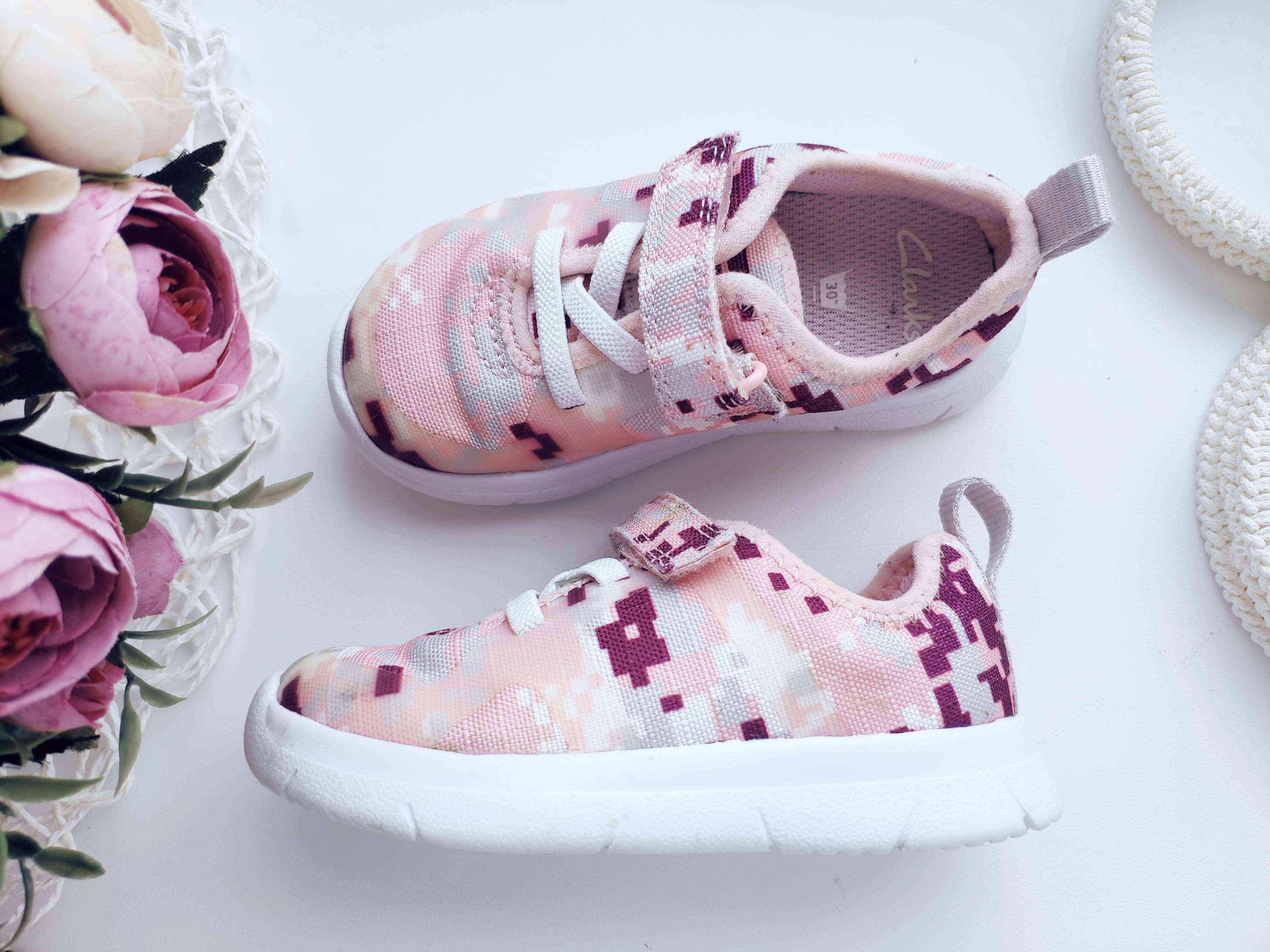 22 (14,3 см.) Легкі кросівки