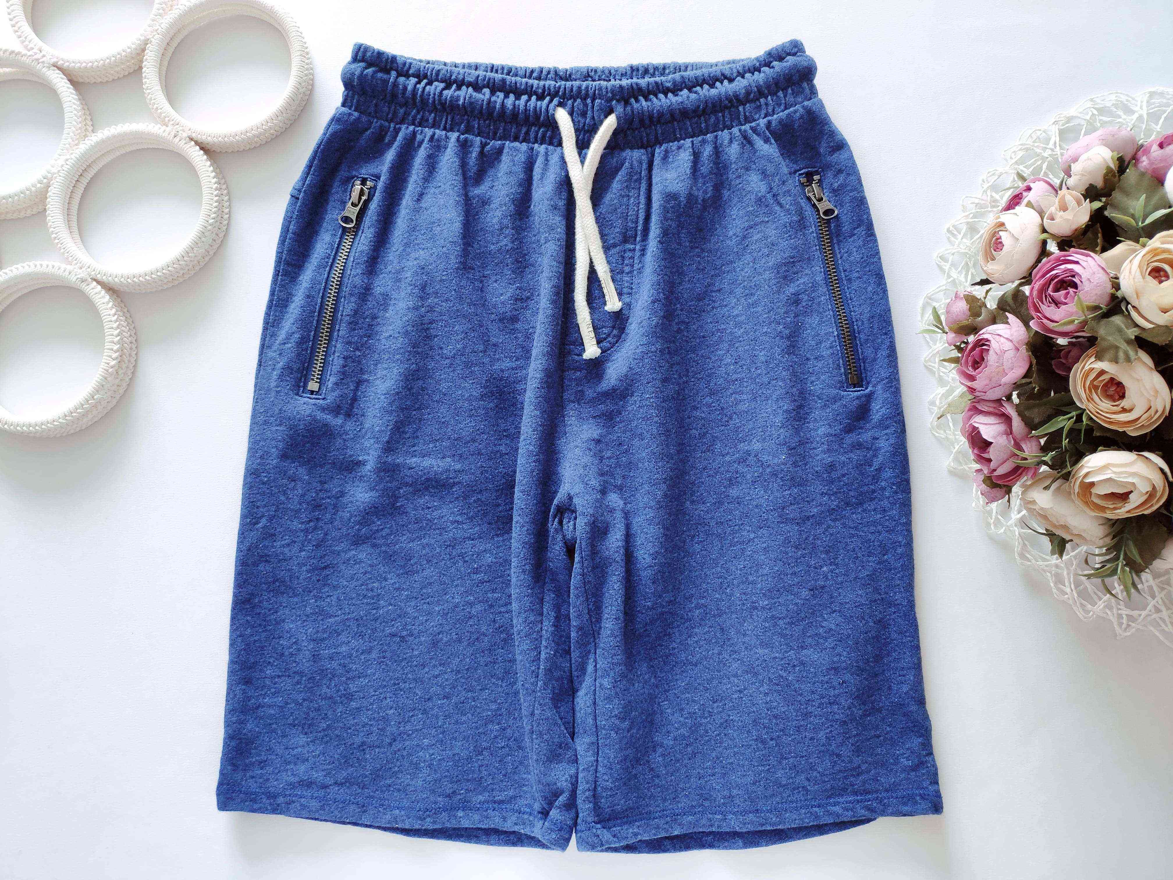 12 років, зріст 152 Сині шорти