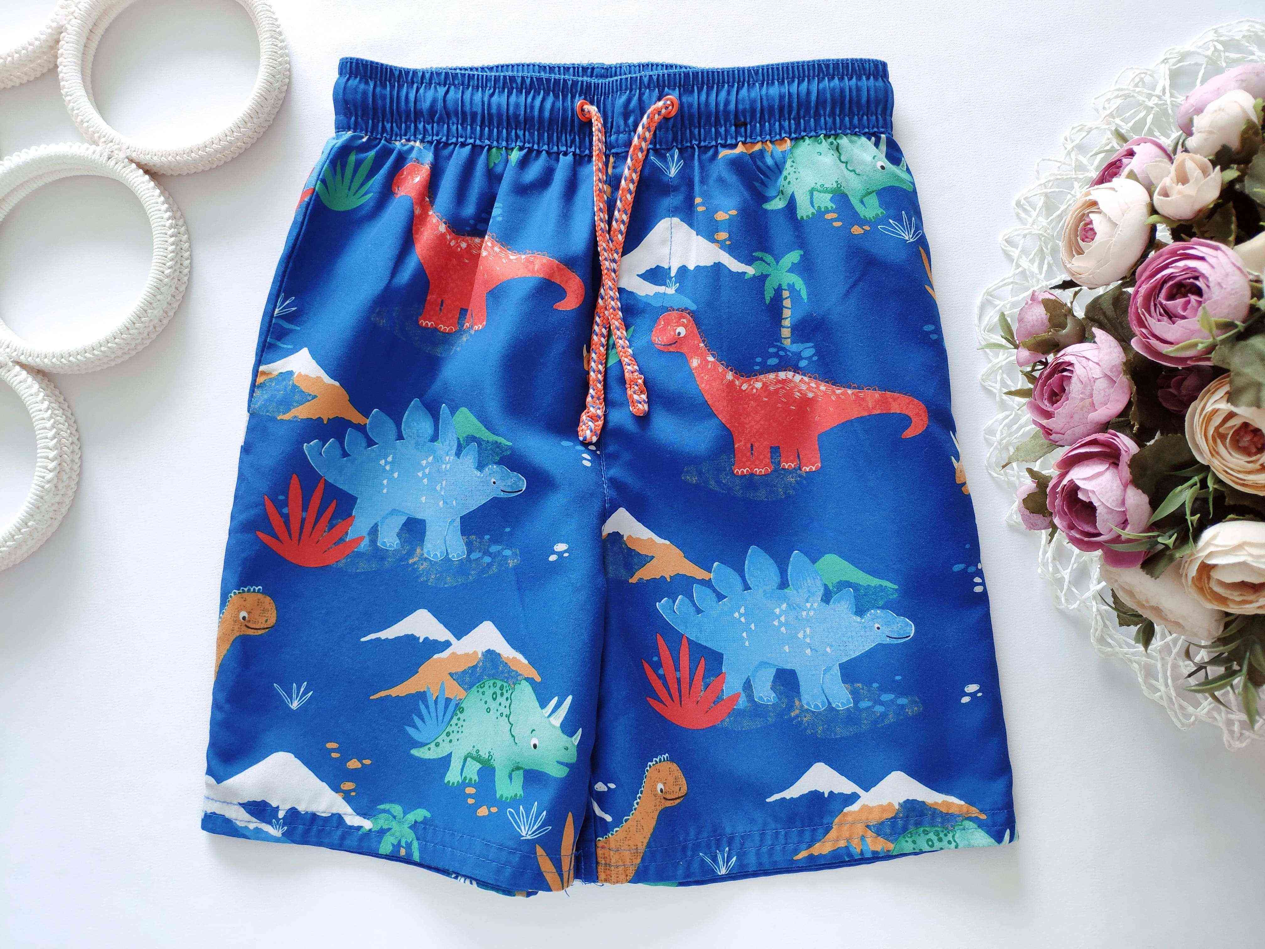 6,7 років, зріст 116,122 Шорти у динозаврах