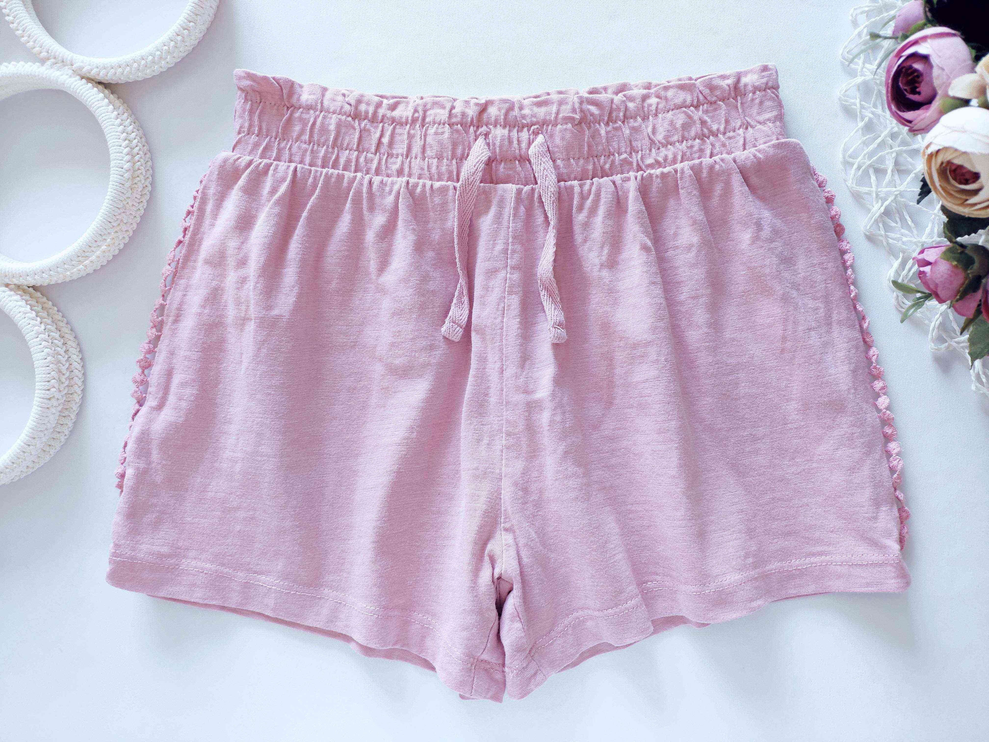 9 лет, рост 134 Шорты для девочки