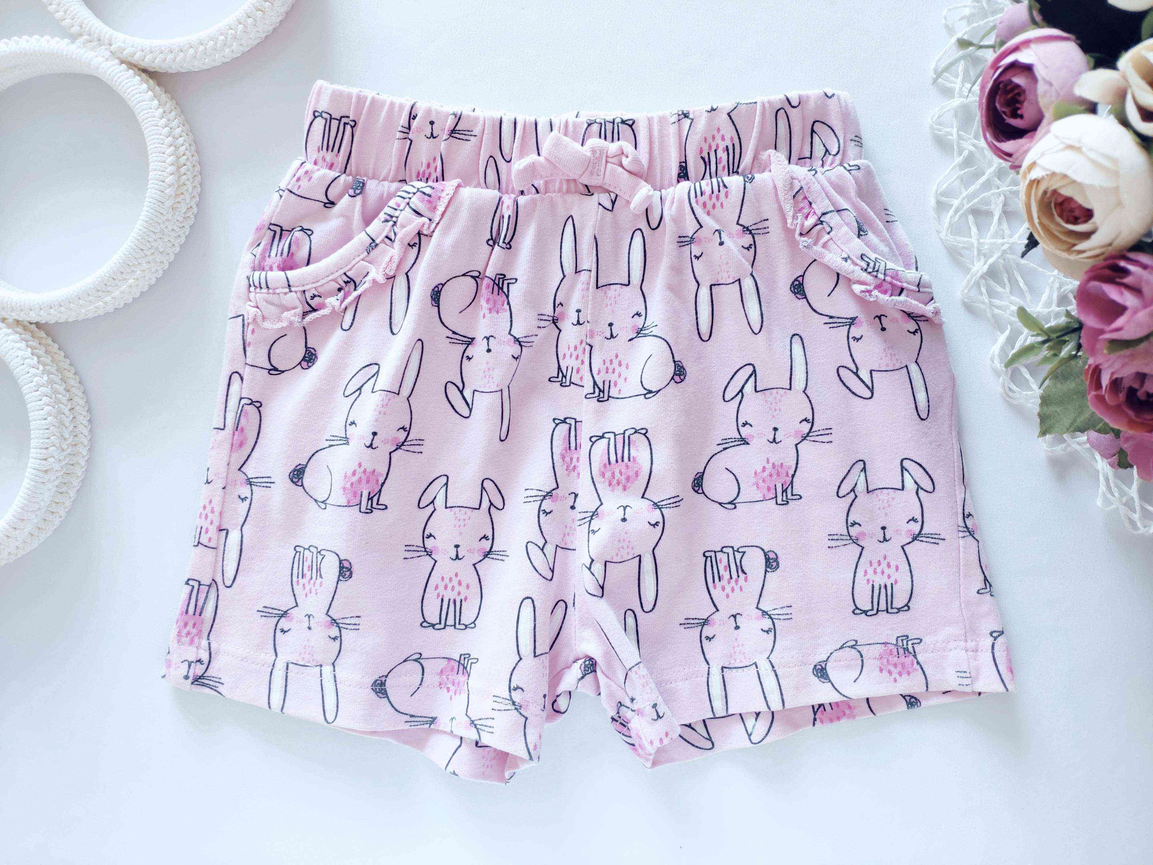 2 роки, зріст 92 Шорти в зайченях