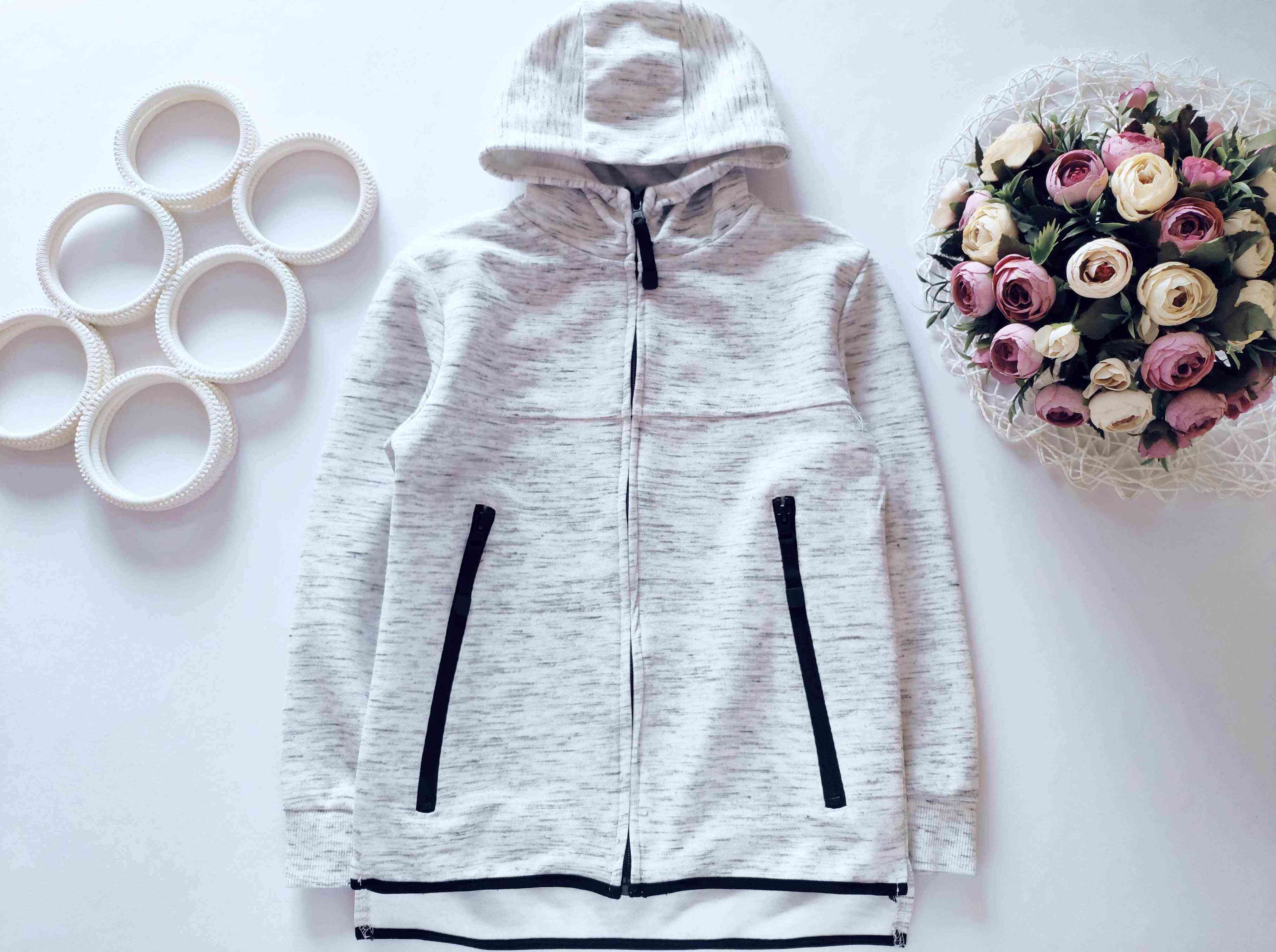 8,9 лет, рост 134 Кофта на молнии