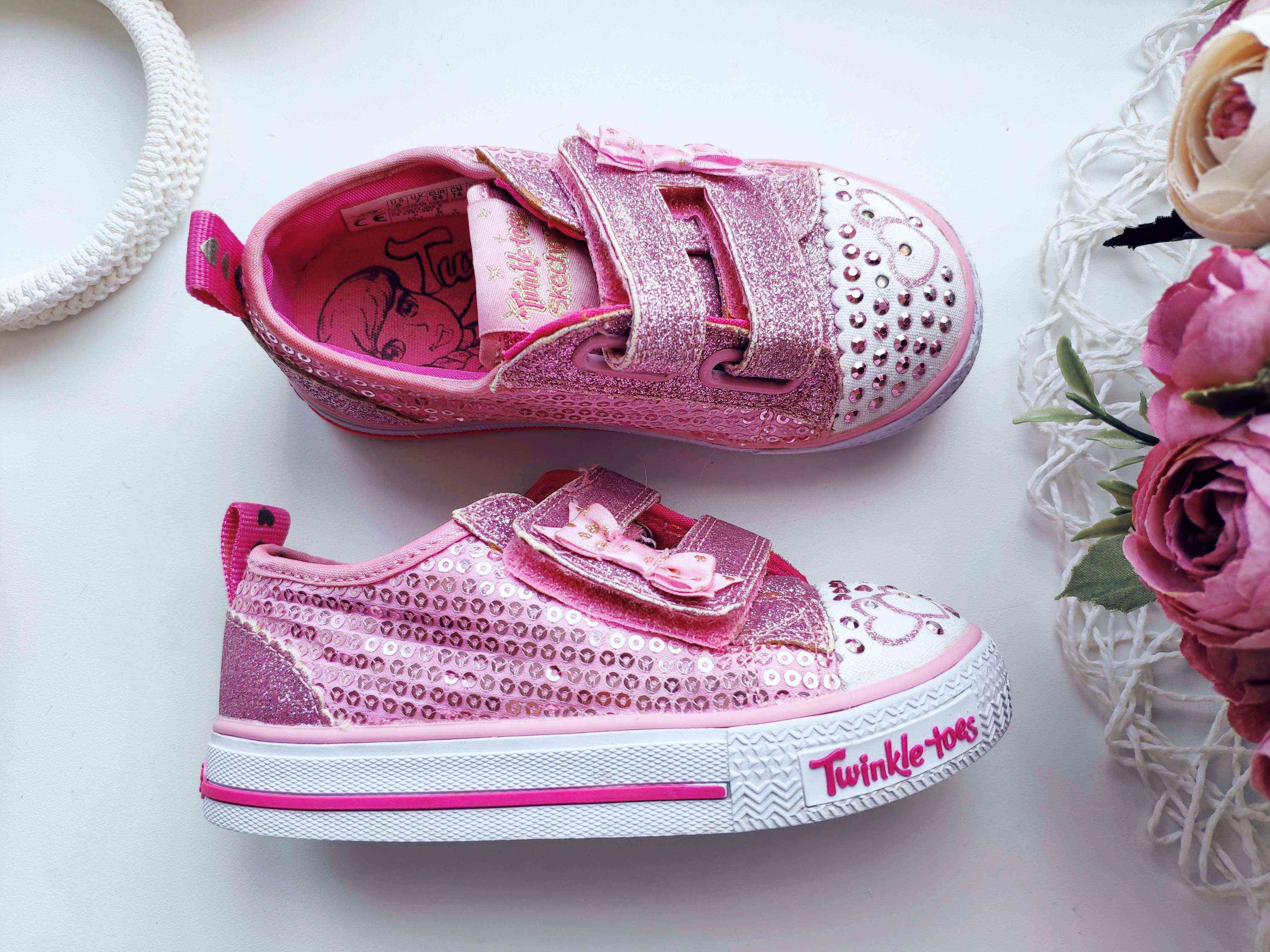 24 (15 см) Кеди з мигалками