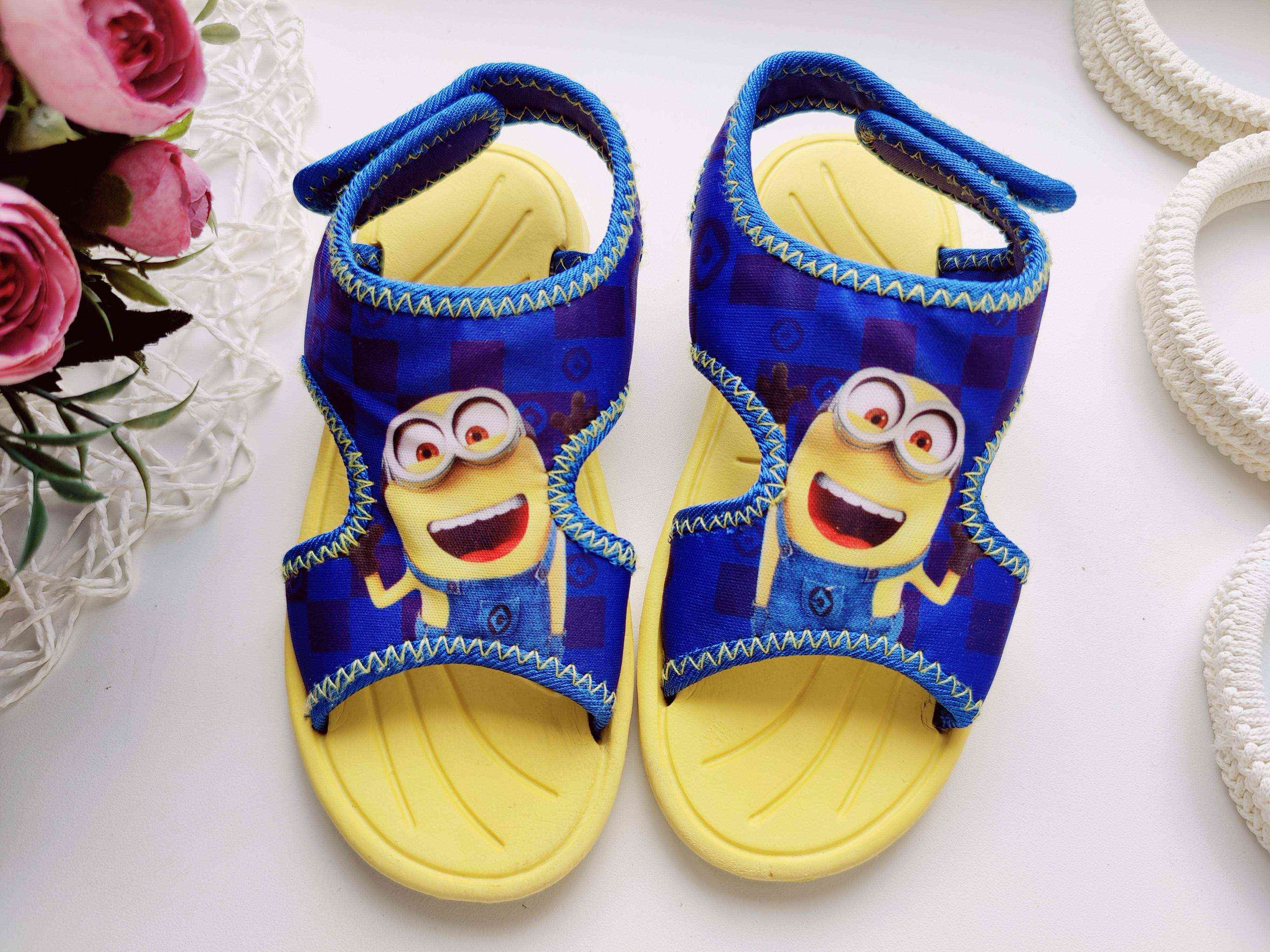 30 (18,5-19,5 см) Босоніжки з міньйонами