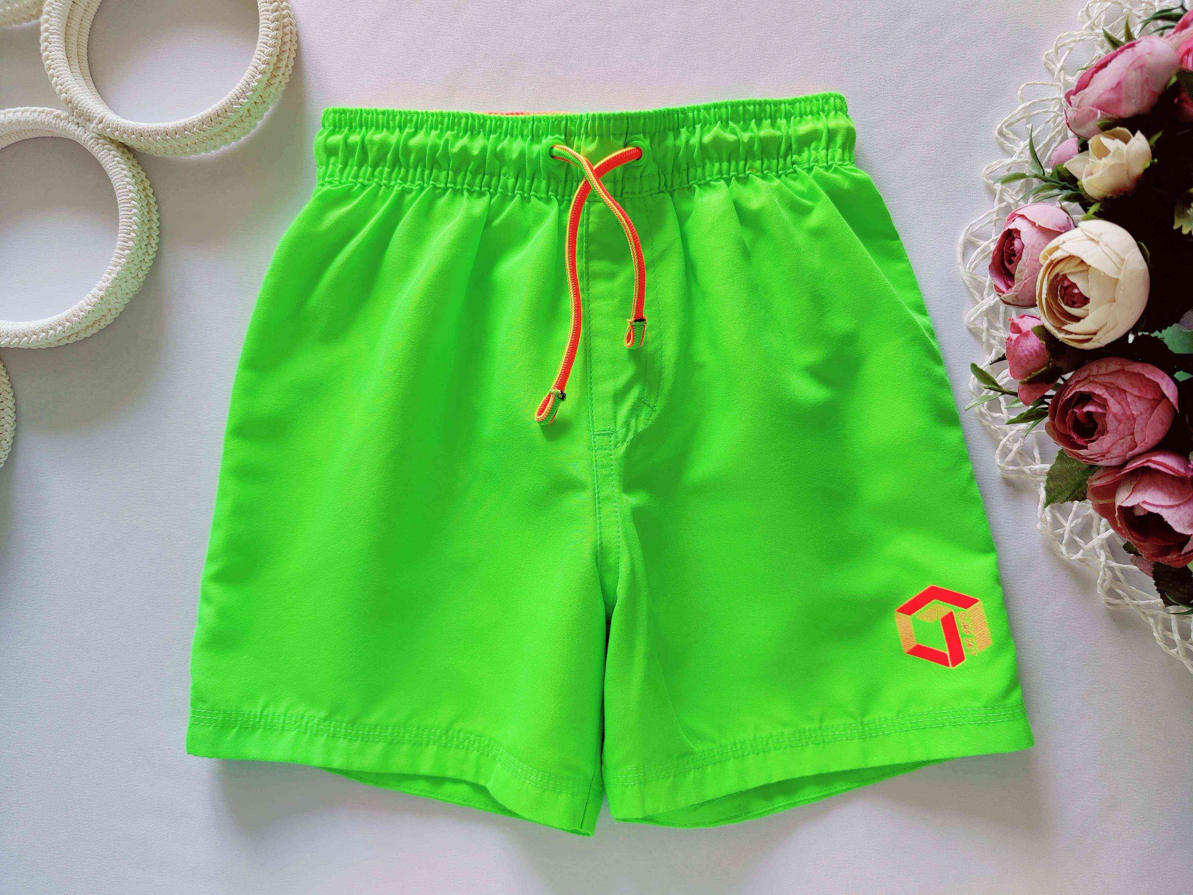 4,5 років, зріст 104,110 Яскраві шорти