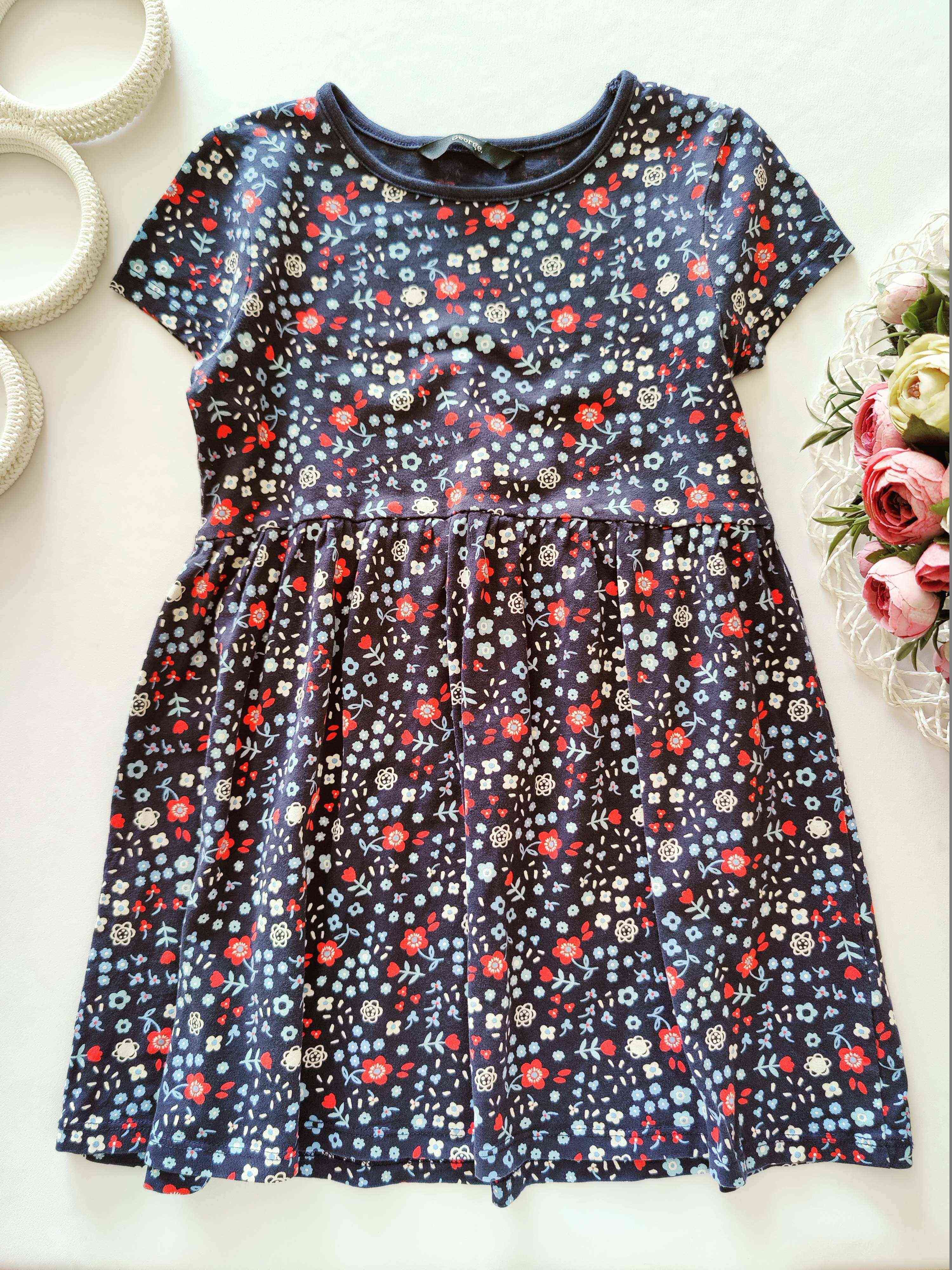 4,5 лет, рост 104,110 Платье для девочки