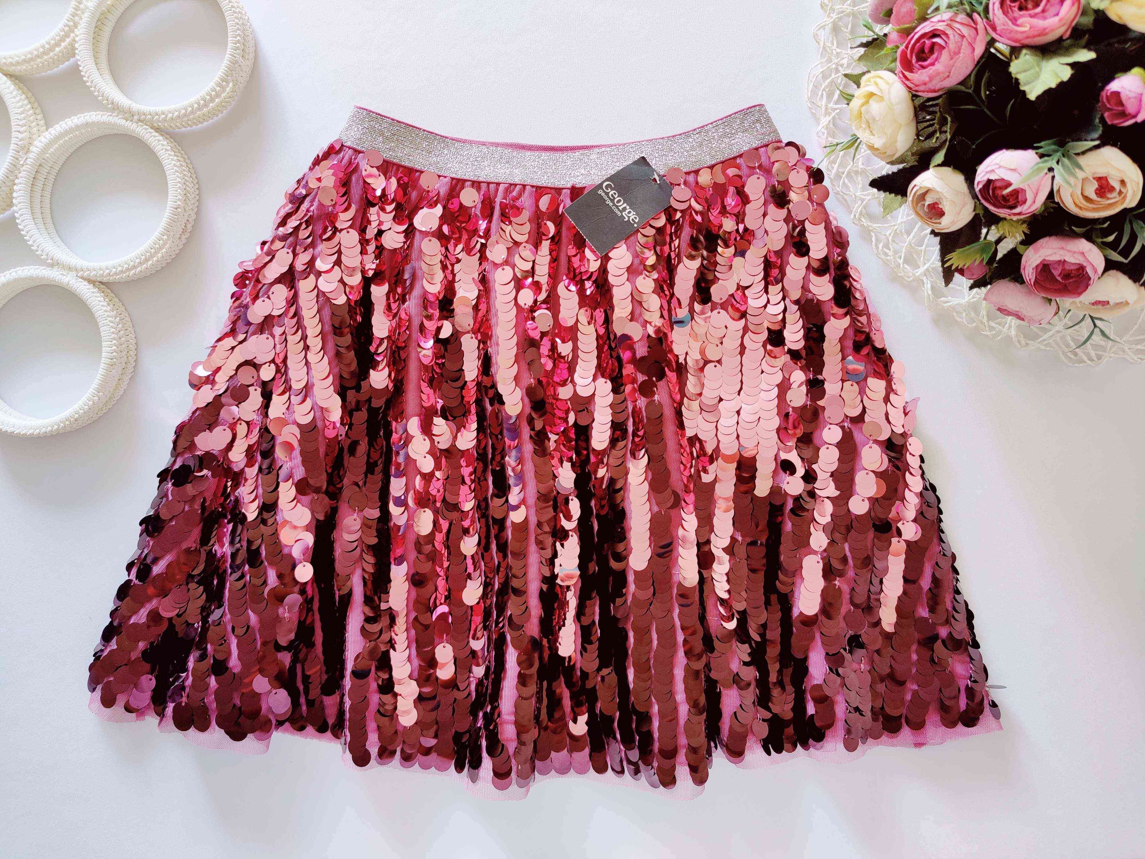 10,11 років, зріст 140,146 Нова дитяча спідниця з паєтками