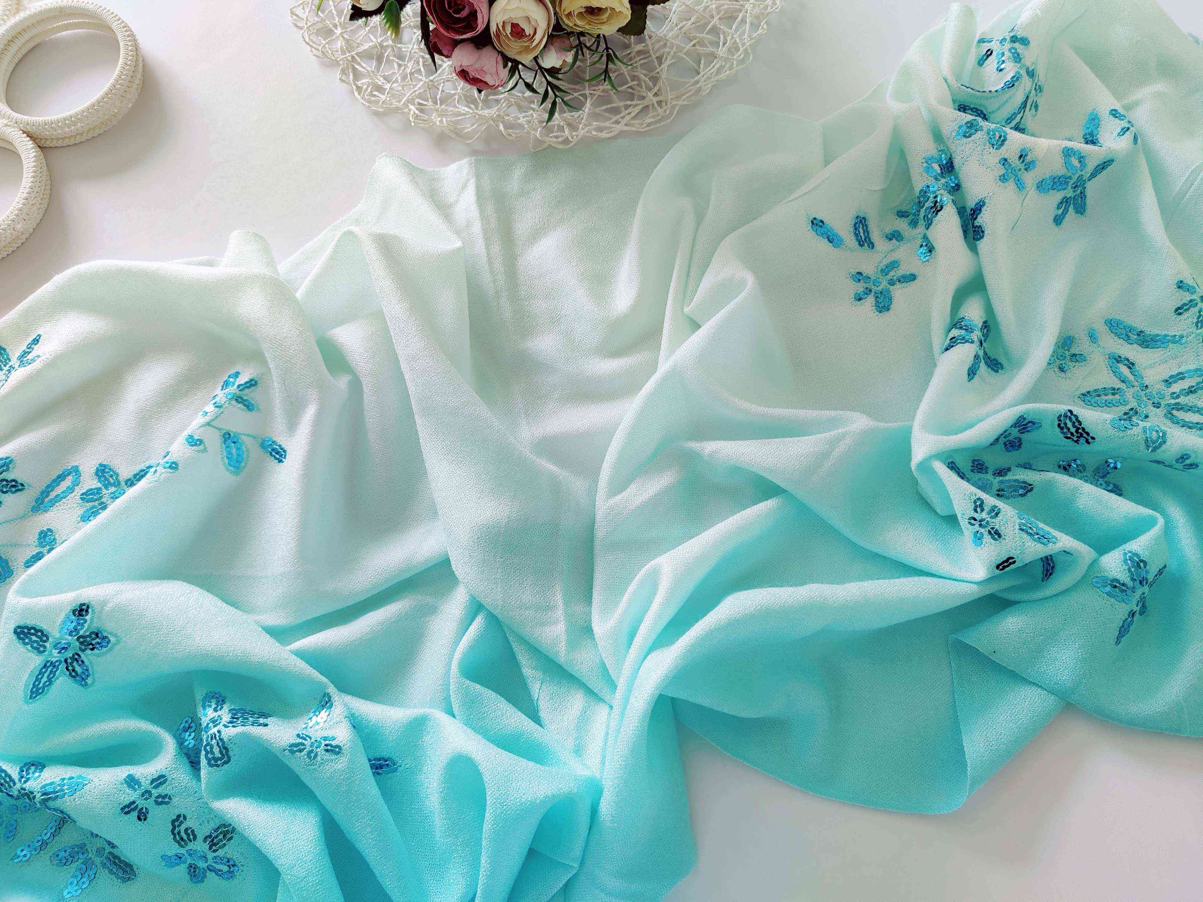 Брендовий жіночий шарф